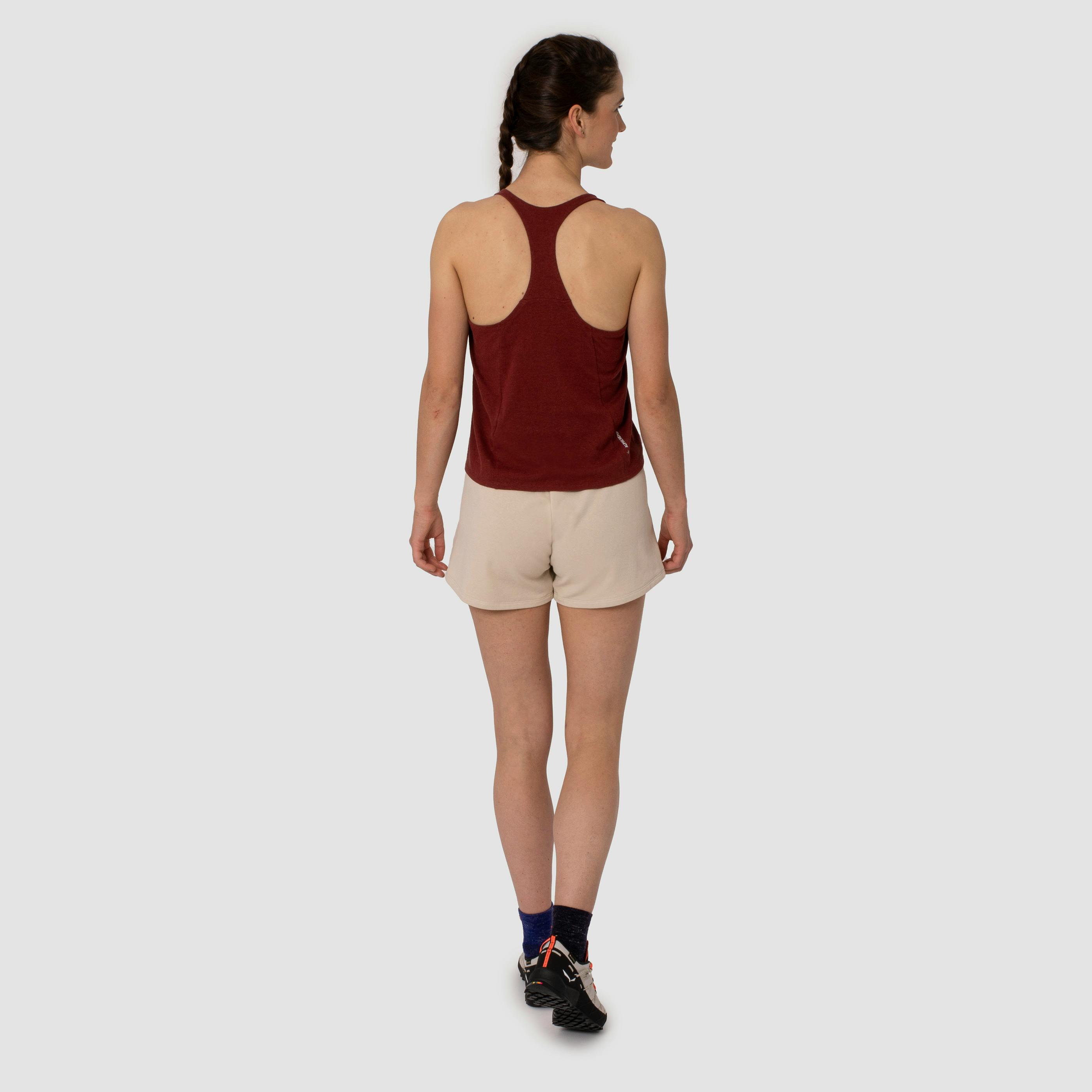 Lavaredo Hemp Cropped Tanktop Damen on_body image