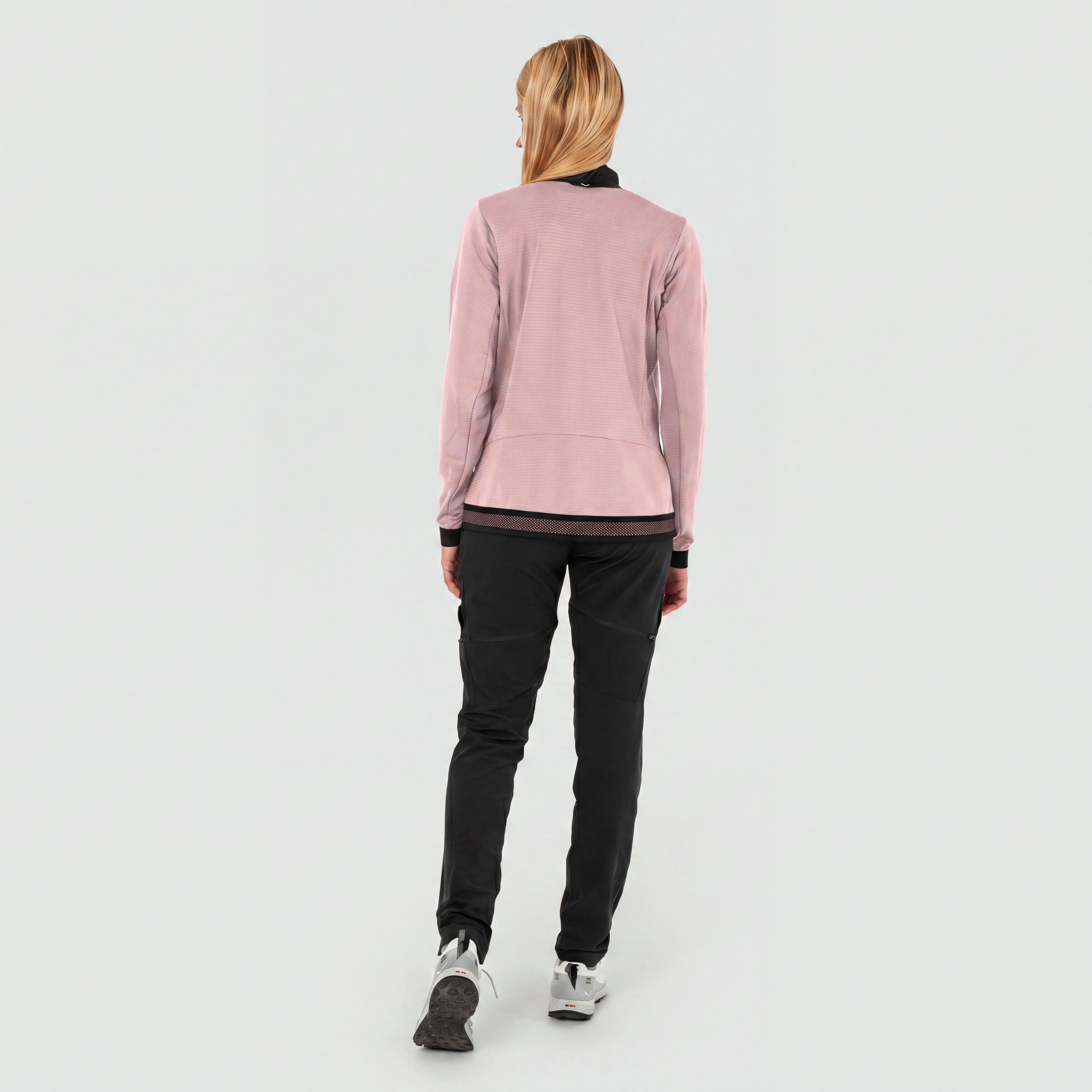 Pedroc 2 Polarlite Jacket Women on_body image