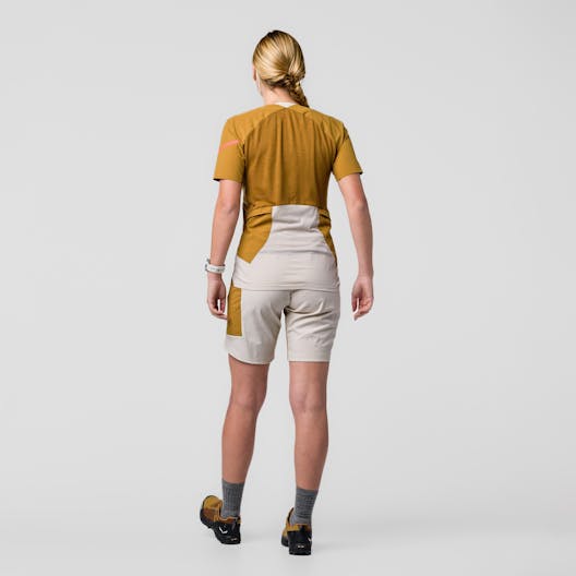 Vento Hemp/Durastretch Pantaloncini Donna on_body image