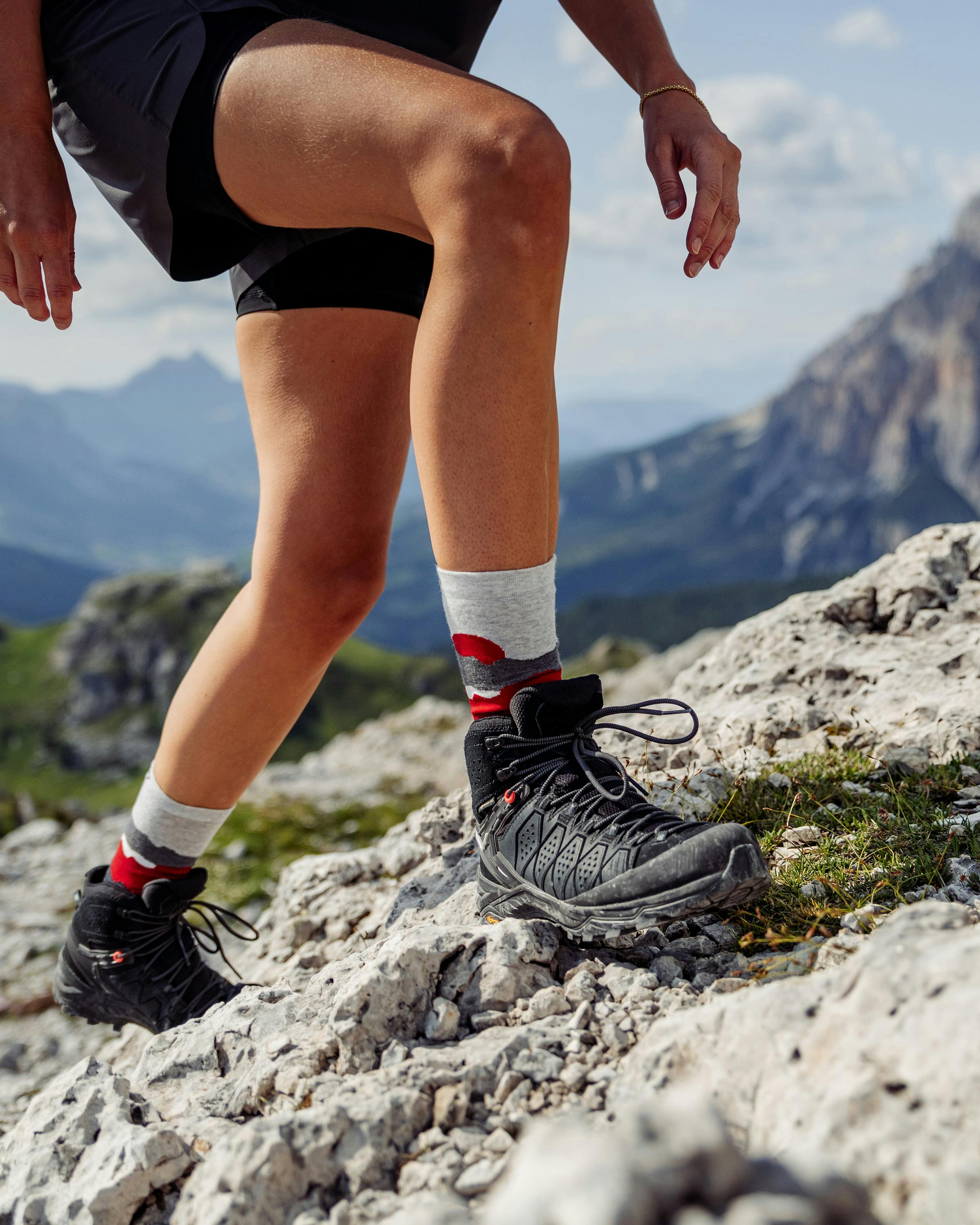 Martha Illustration Socke action_shot image