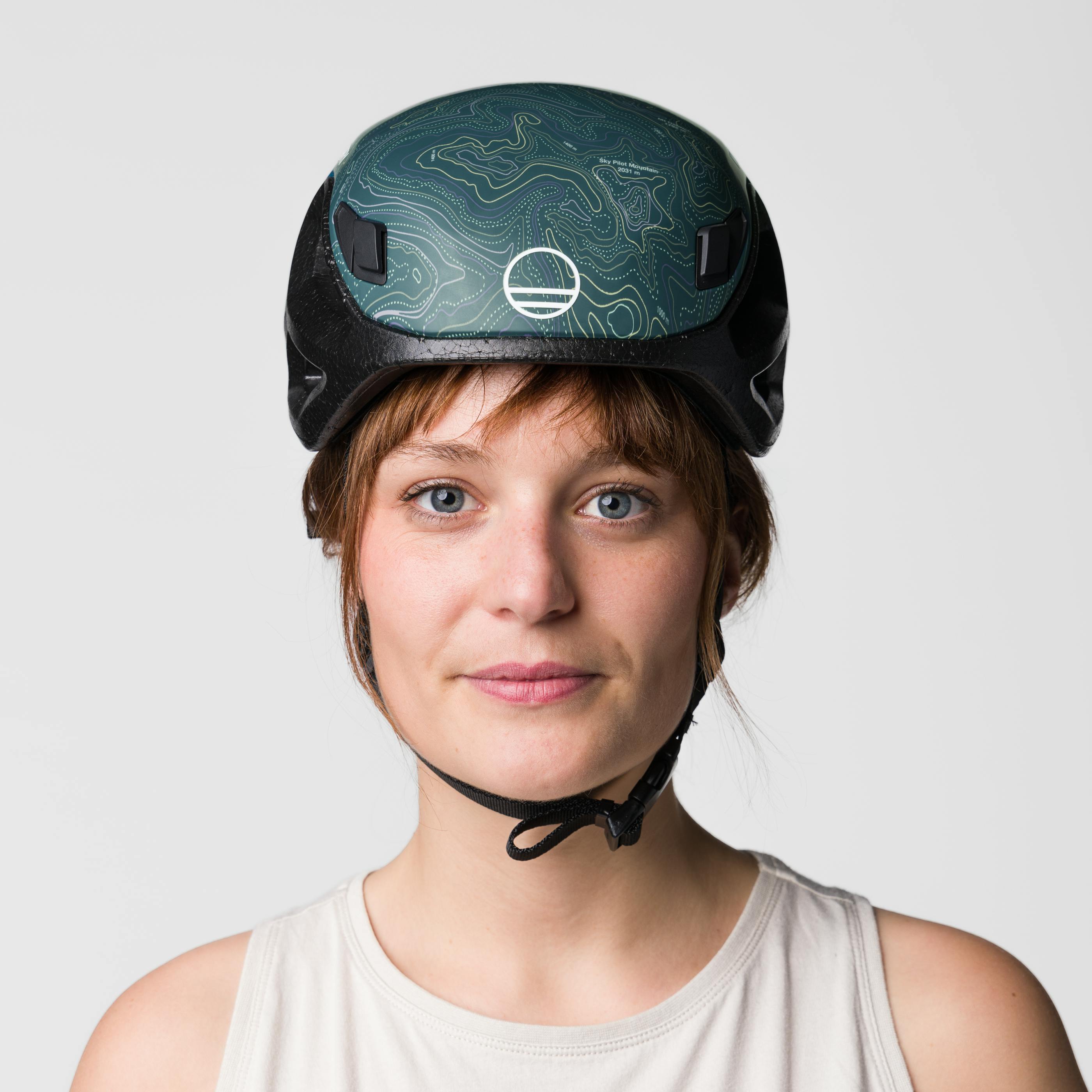 Session Helmet on_body image