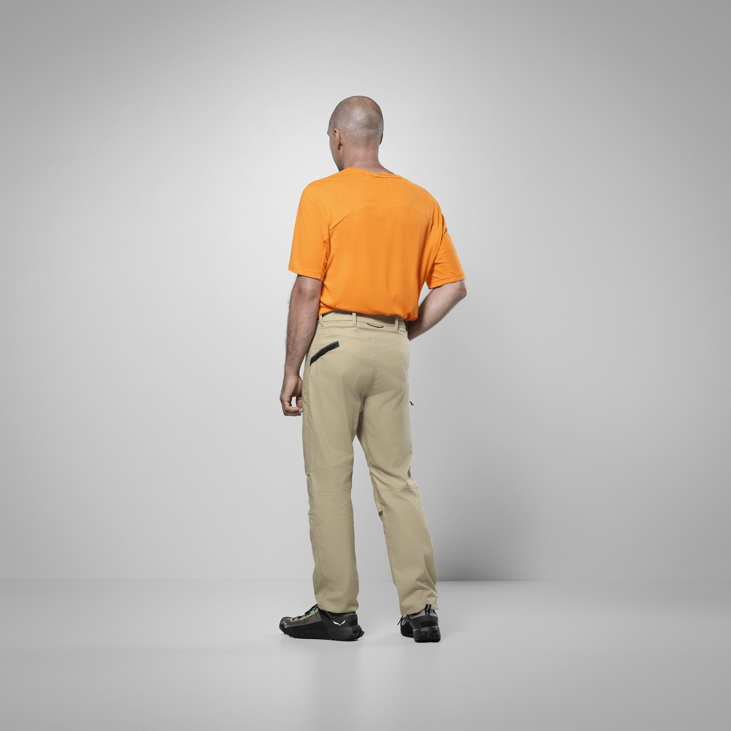 Agner Hemp Ripstop Hose Herren on_body image