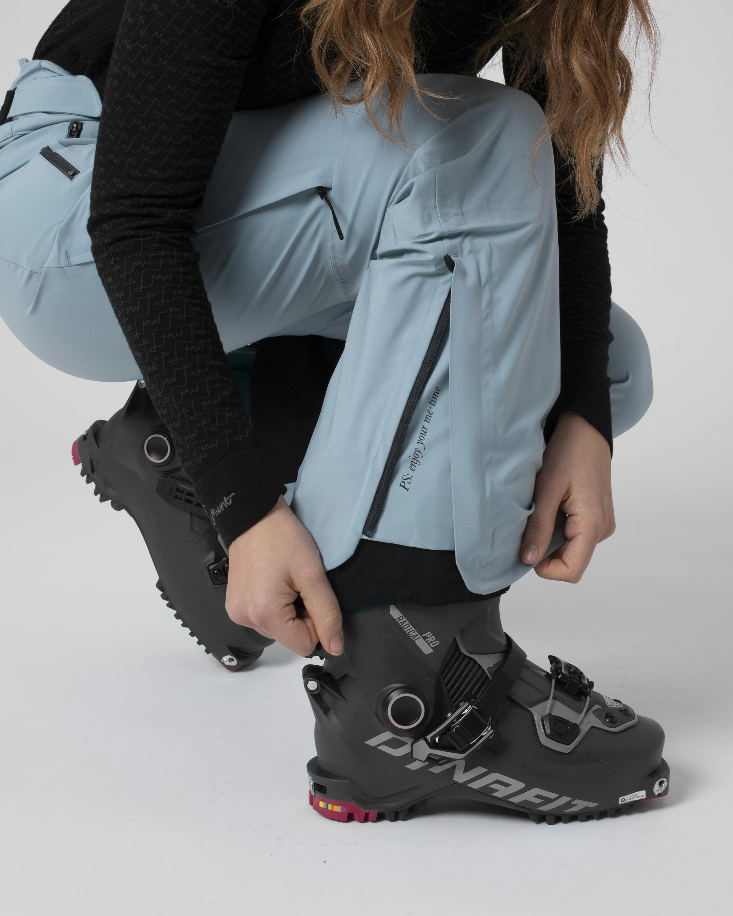 Giada Shell Pants tech_detail image