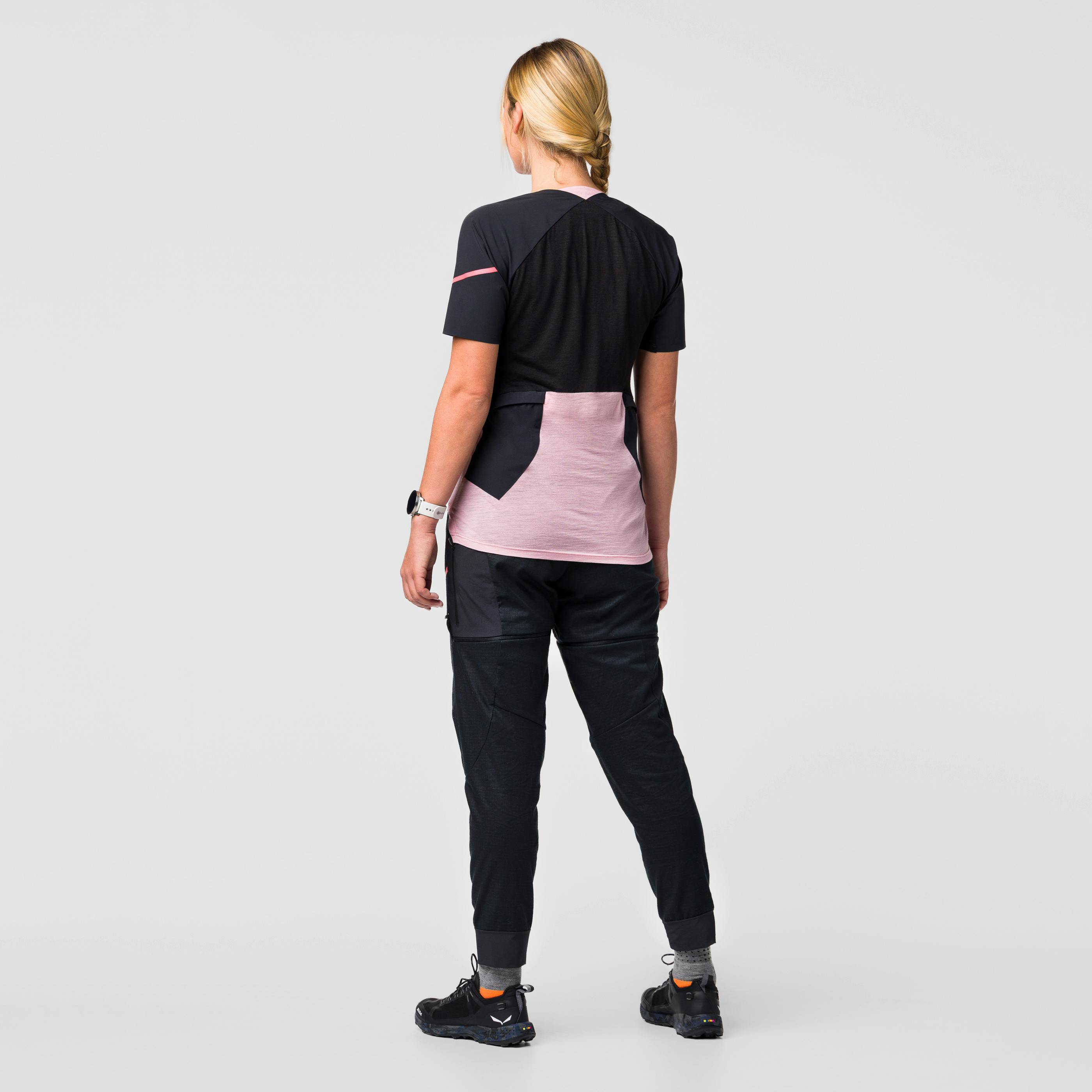 Vento Merino Half Zip T-Shirt Women on_body image
