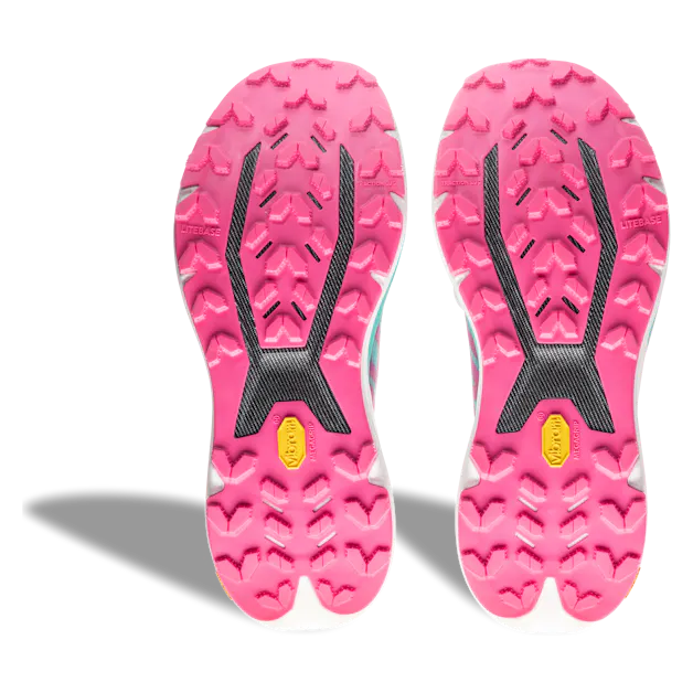 Ultra DNA 2 Running Shoe Unisex perspective_view image