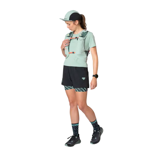 Trail 6 Running Vest on_body image