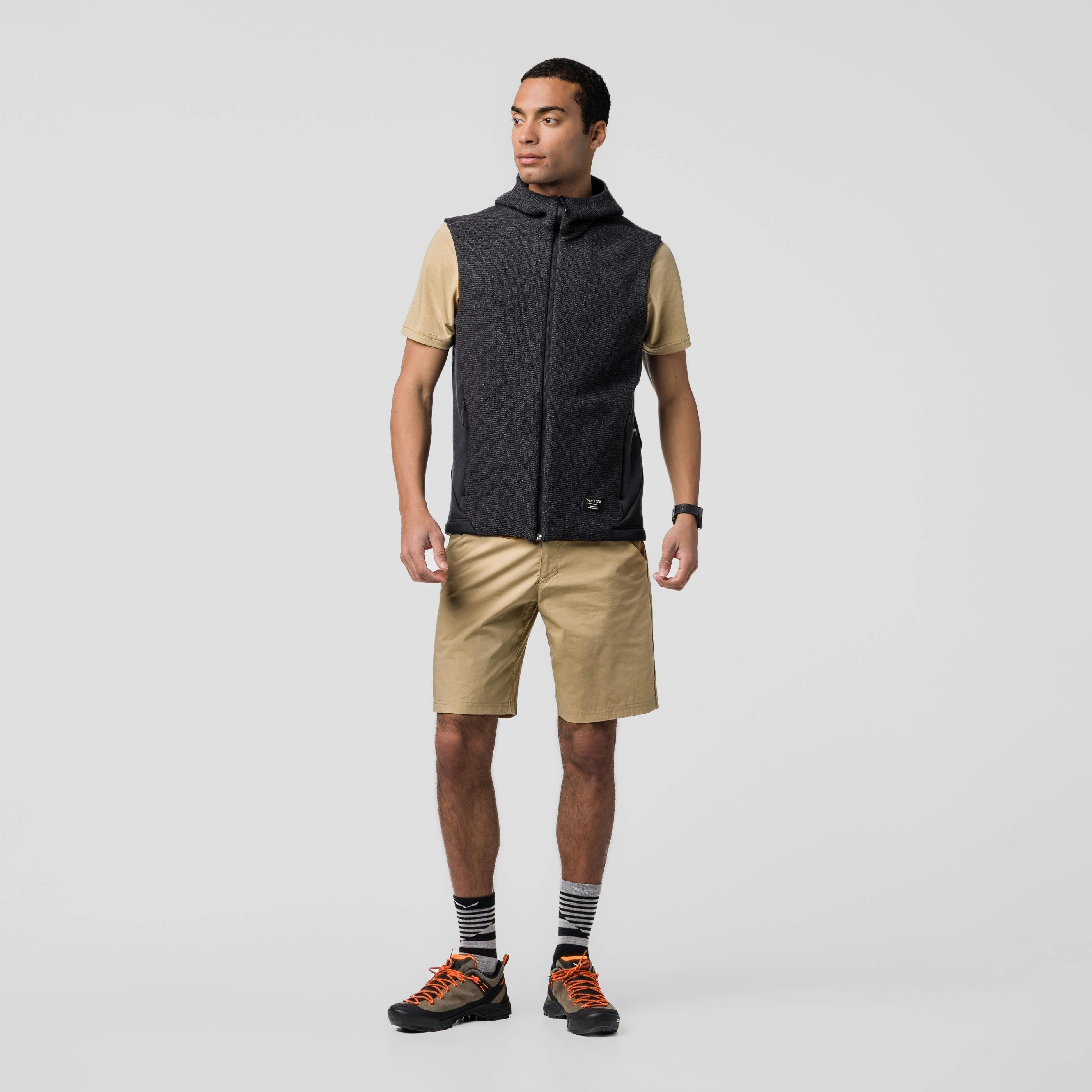 Fanes Sarner Light Hybrid Weste Herren on_body image