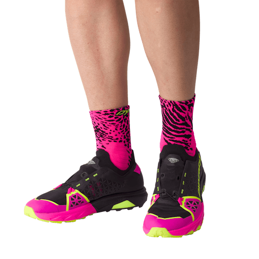 Run Wild Mid Socks on_body image