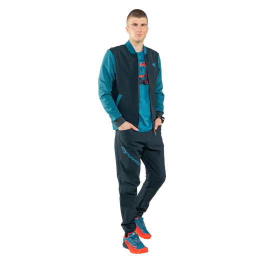 24/7 College Jacke Herren on_body image