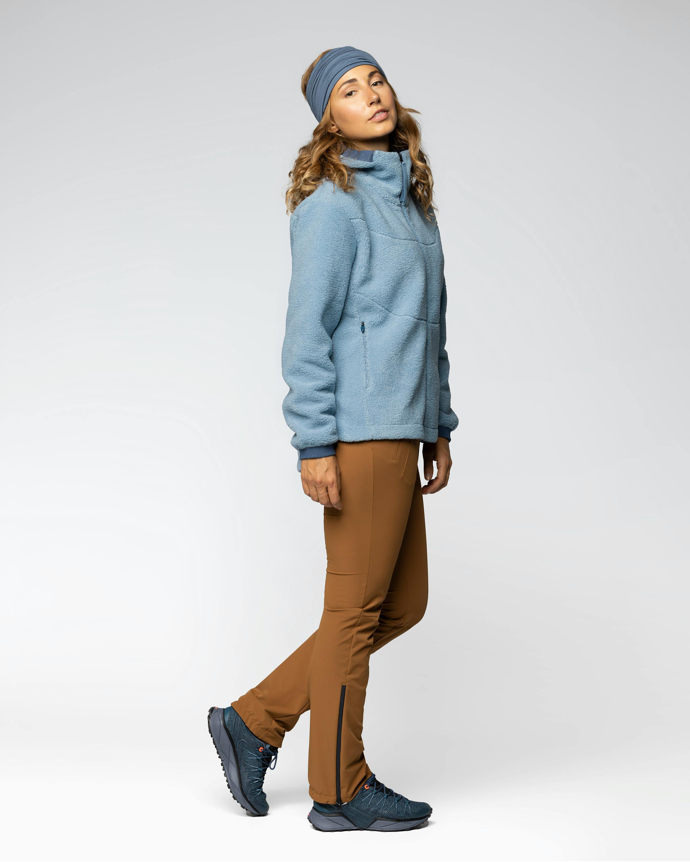 SOPHIA COZY THERMAL KAPUZENPULLI action_shot image
