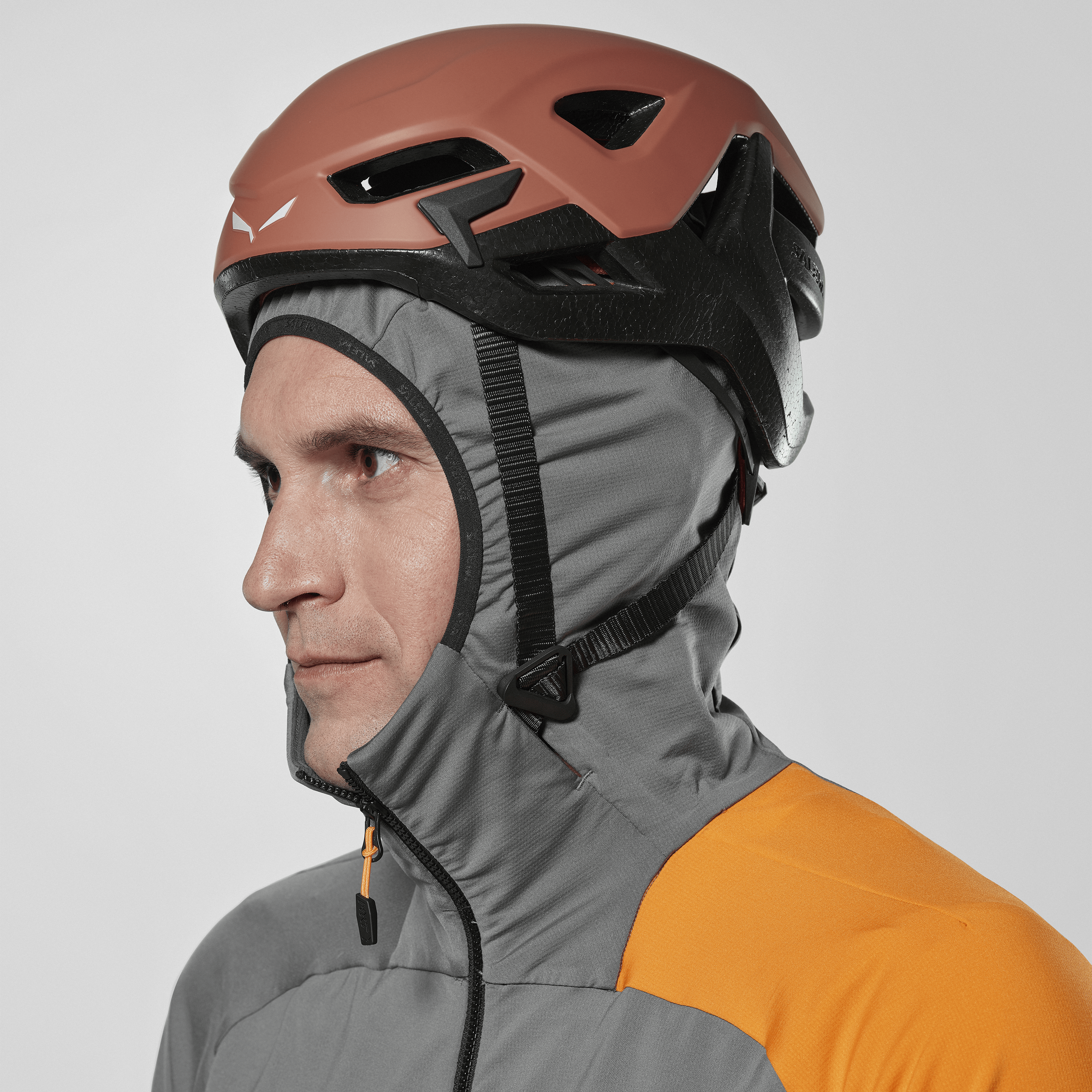 NXT Hybrid Midi Zippè Homme tech_detail image