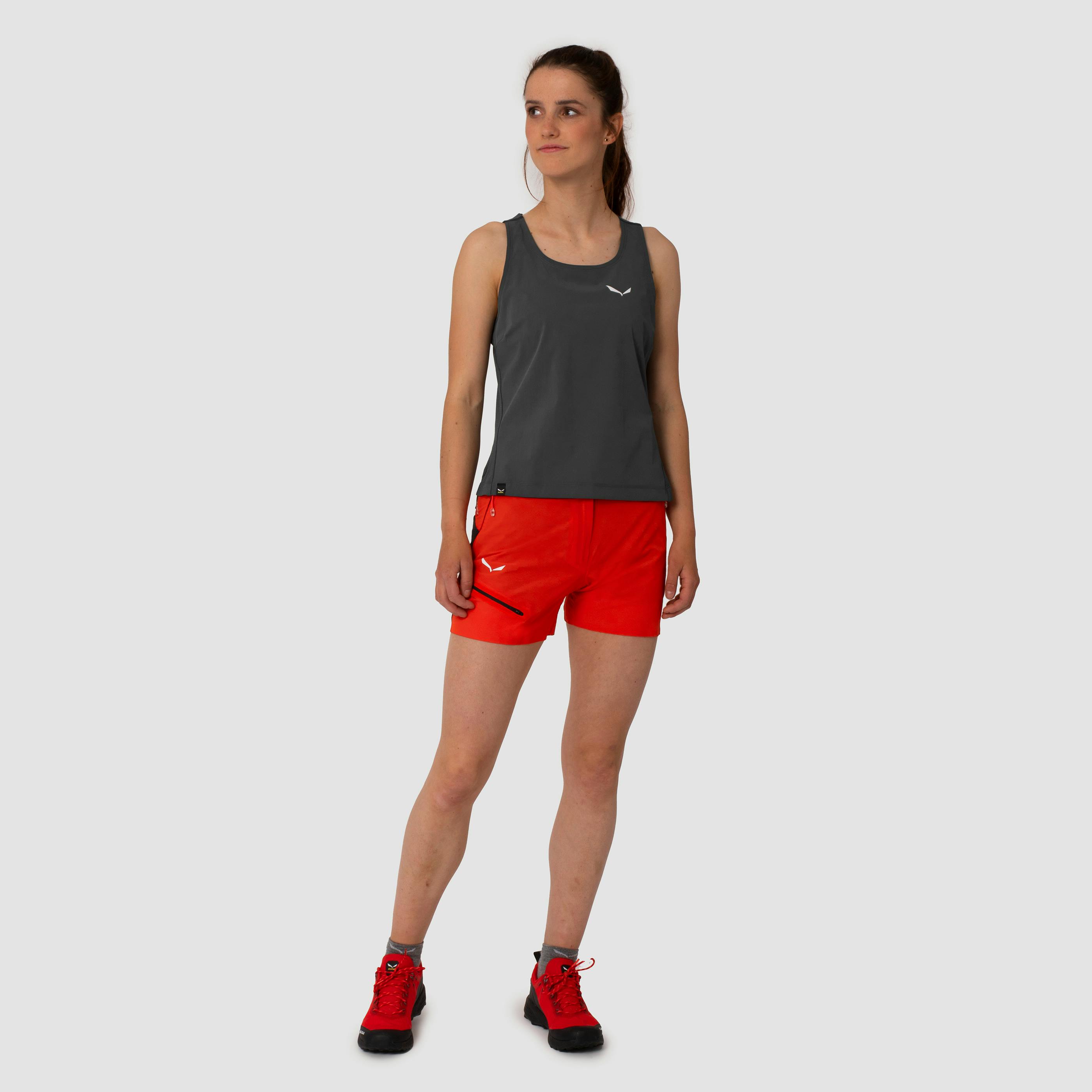 Pedroc Dry Hybrid Tanktop Women on_body image