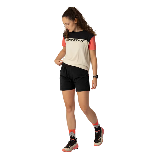 Shorts Traverse Hybrid donna on_body image