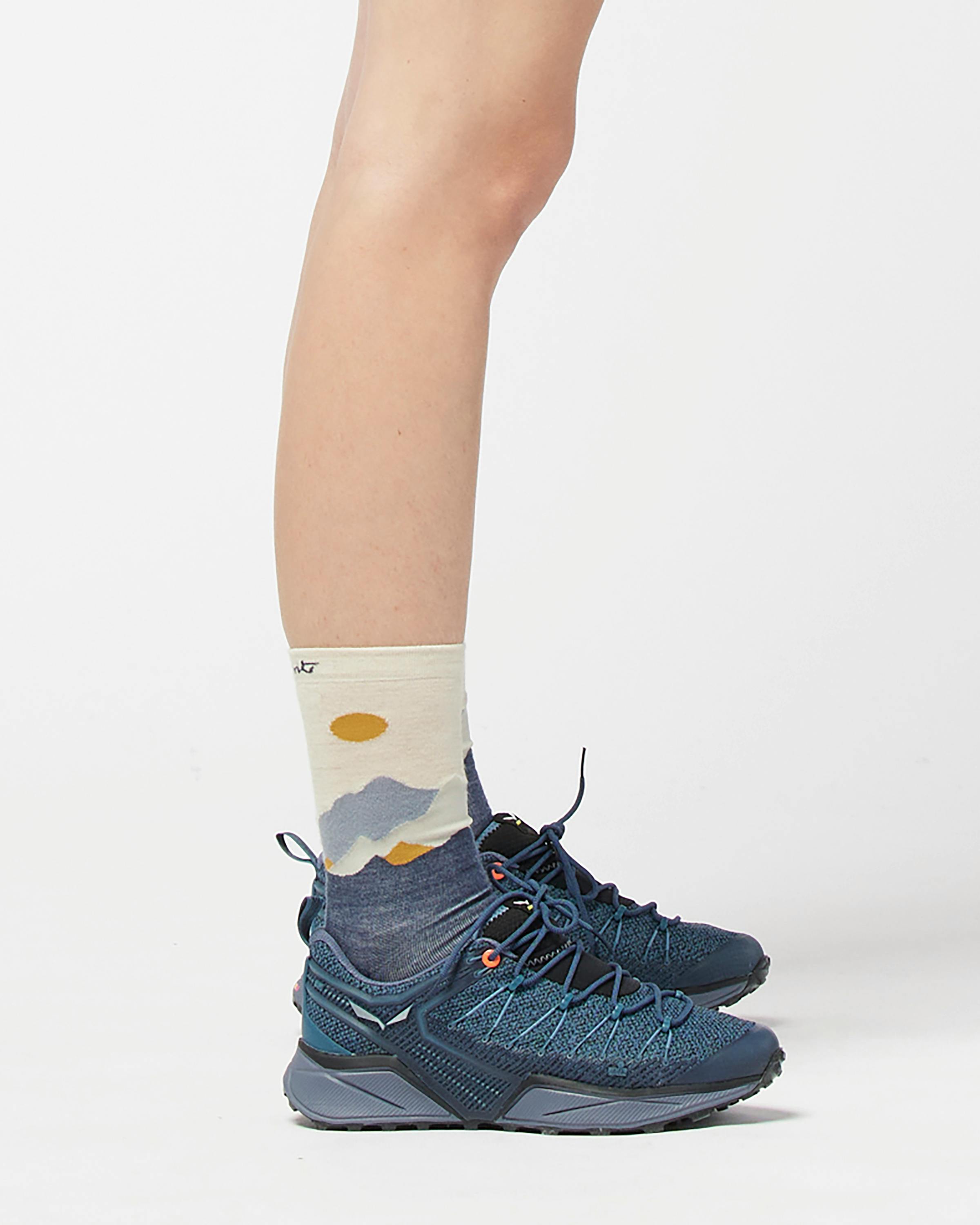 Martha Illustration Socke tech_detail image