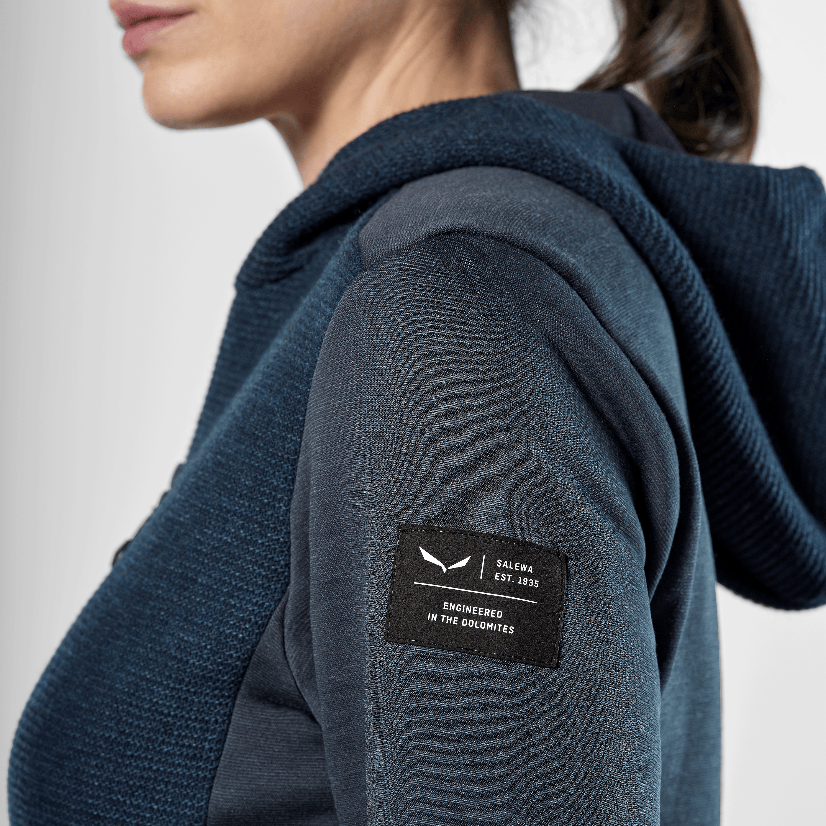 Fanes Sarner Light Hybrid Jacket Women tech_detail image