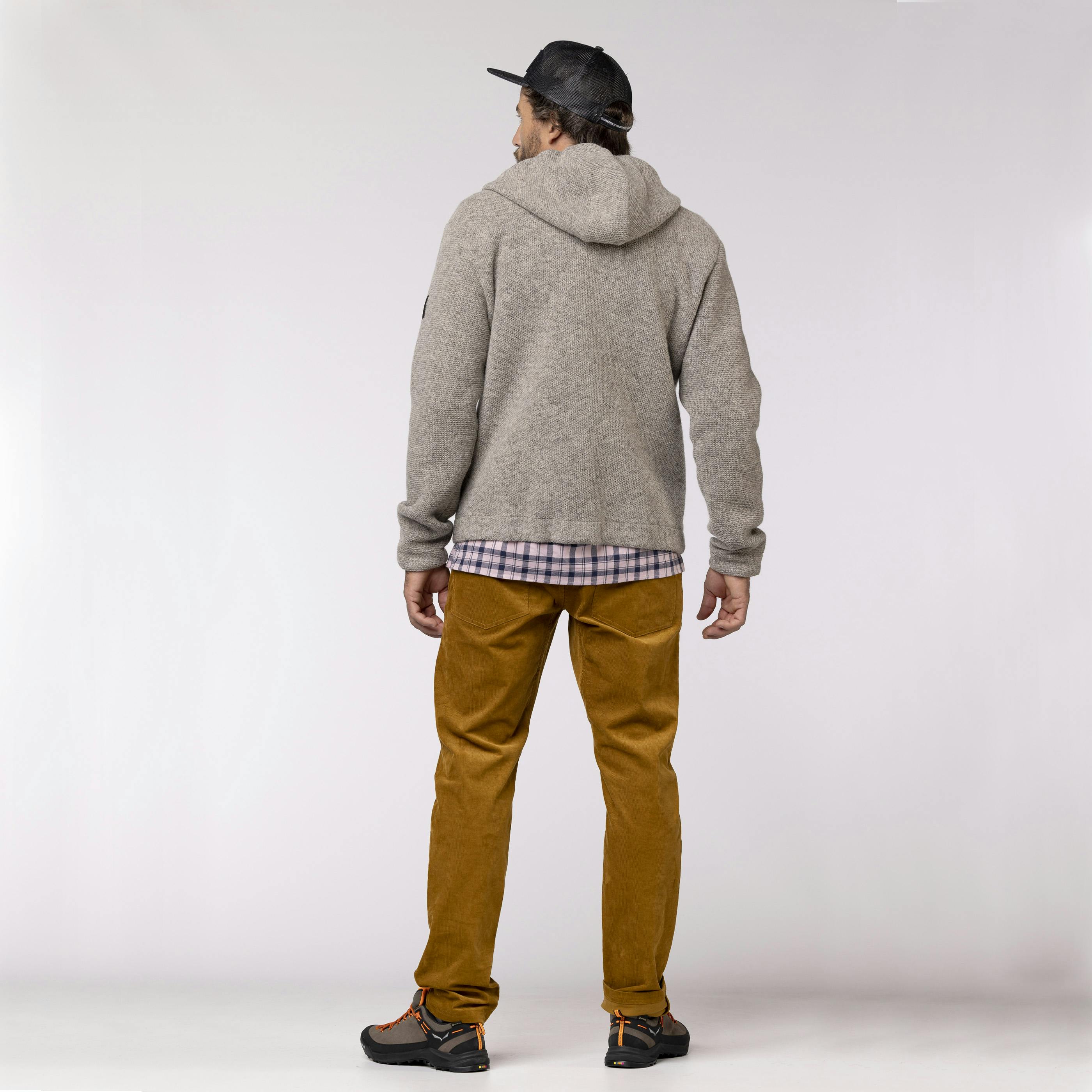  Sarner Undyed Wool Hooded Jacket Men on_body image