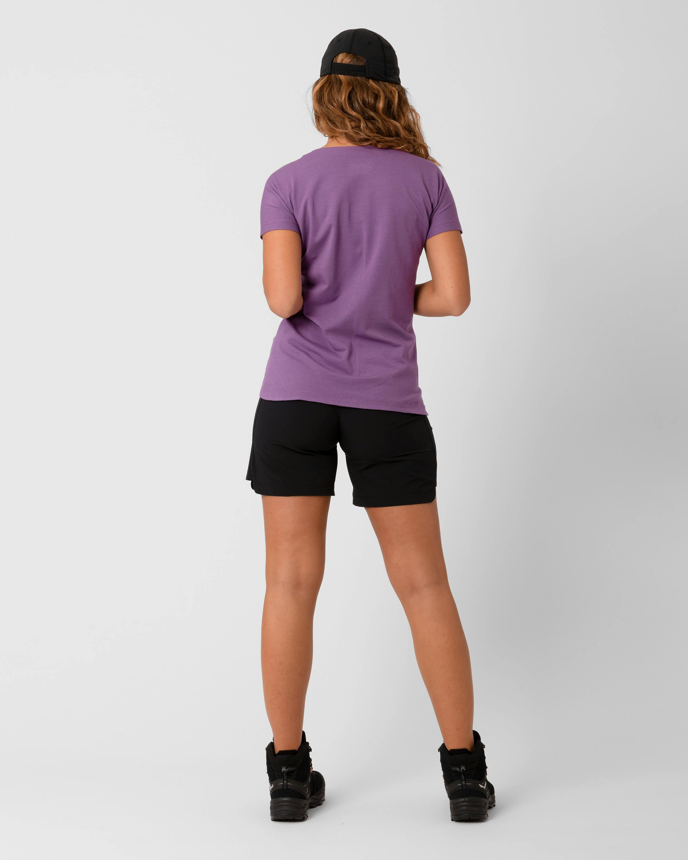 Maria Minimal Tee perspective_view image