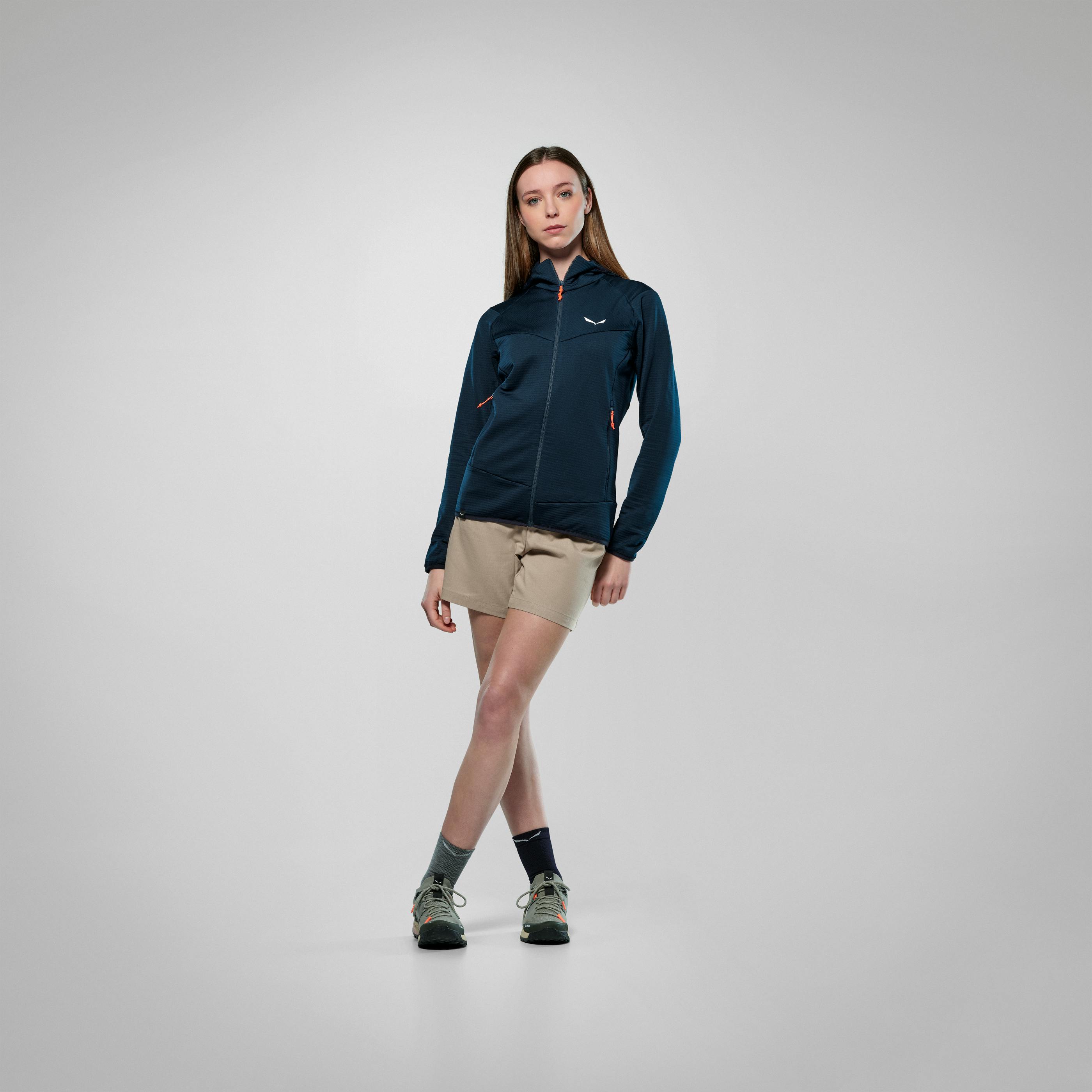 Puez Altavia Polarlite Kapuzenjacke Damen on_body image