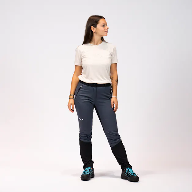 Casis 2 Durastretch Pantalon Regular Femme on_body image