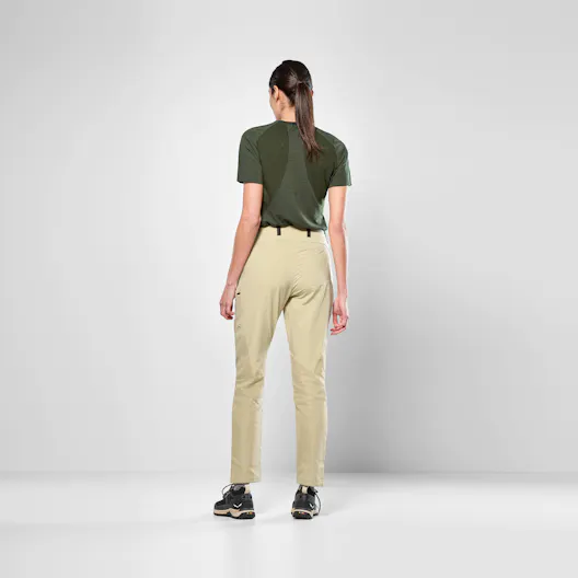 Puez Hemp Durastretch Pantalón Mujer on_body image