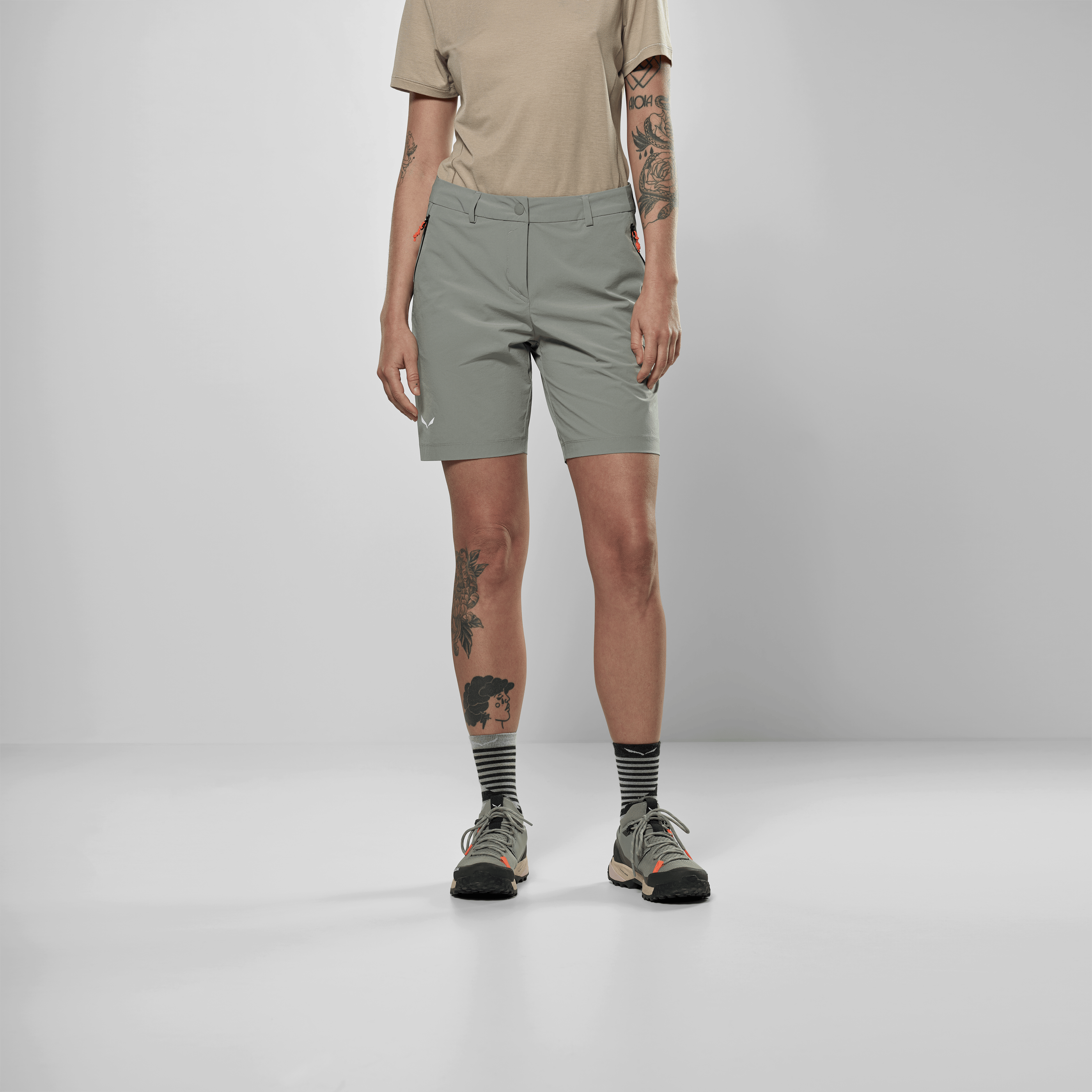 Puez Talvena Durastretch Shorts Damen on_body image