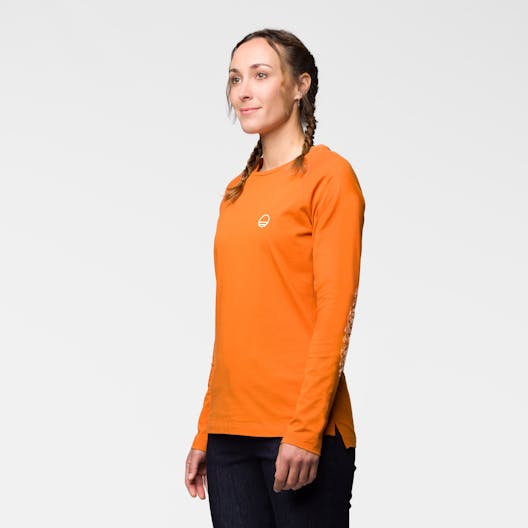 Session Maglietta A Maniche Lunghe Donna on_body image