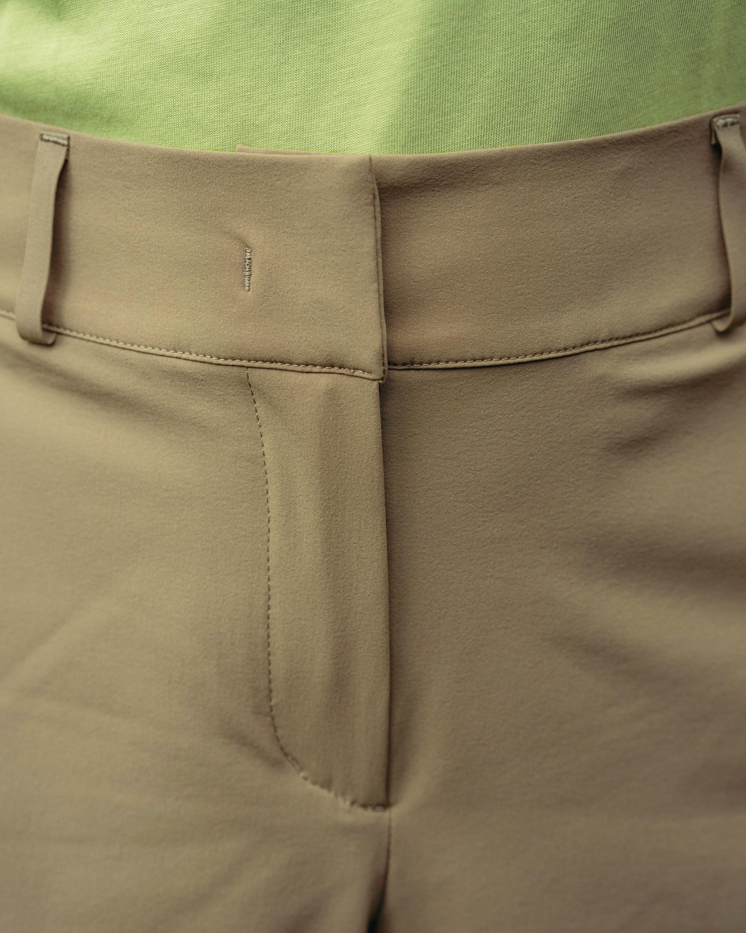 Evi Pantaloncini tech_detail image