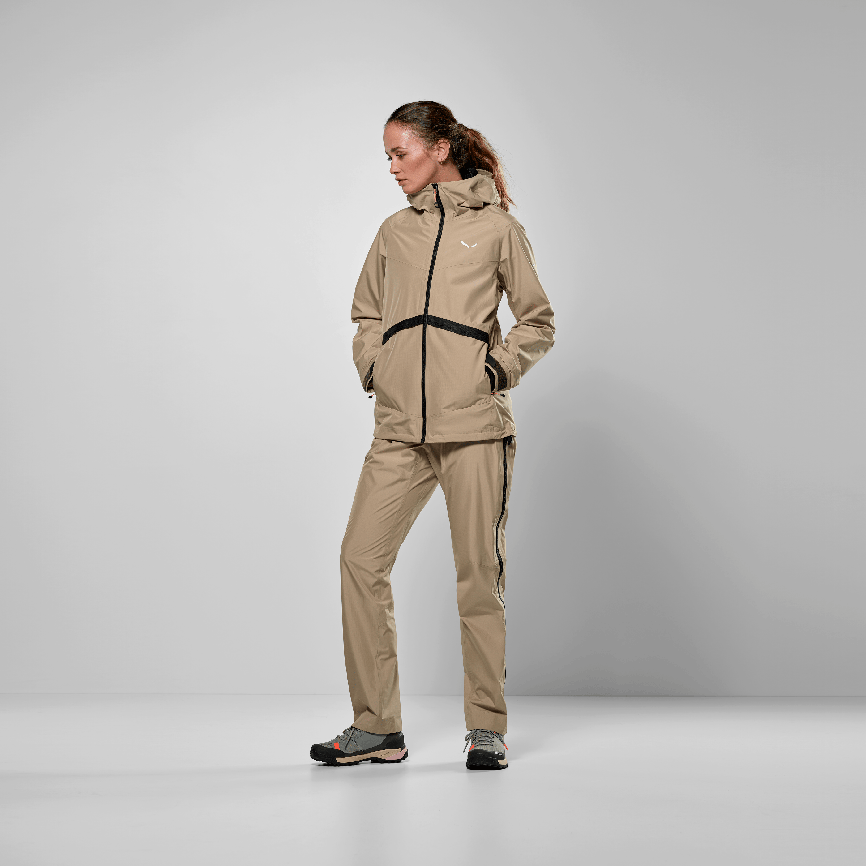 Puez Powertex Hybrid Jacke Damen on_body image