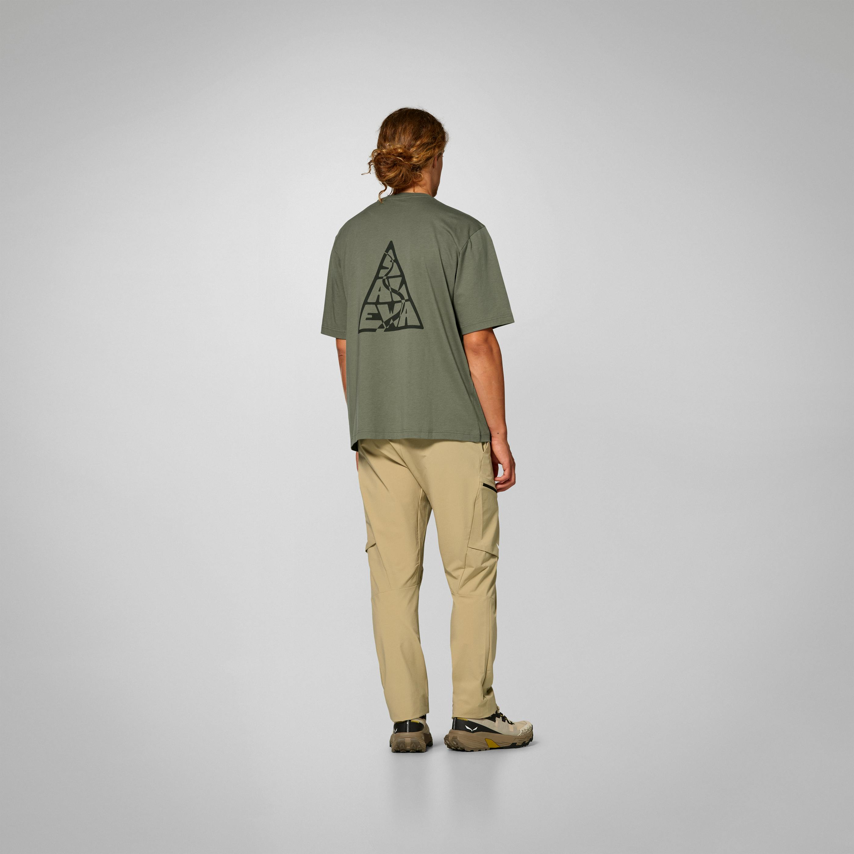 Eagle Loose T-Shirt Herren on_body image