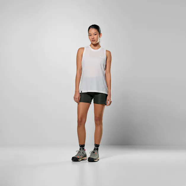 Puez Dry Tank Top Women on_body image