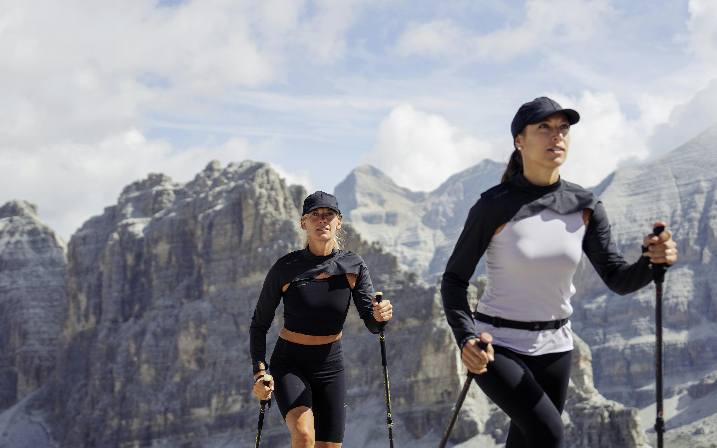 Maria Curve Tank horizontal image