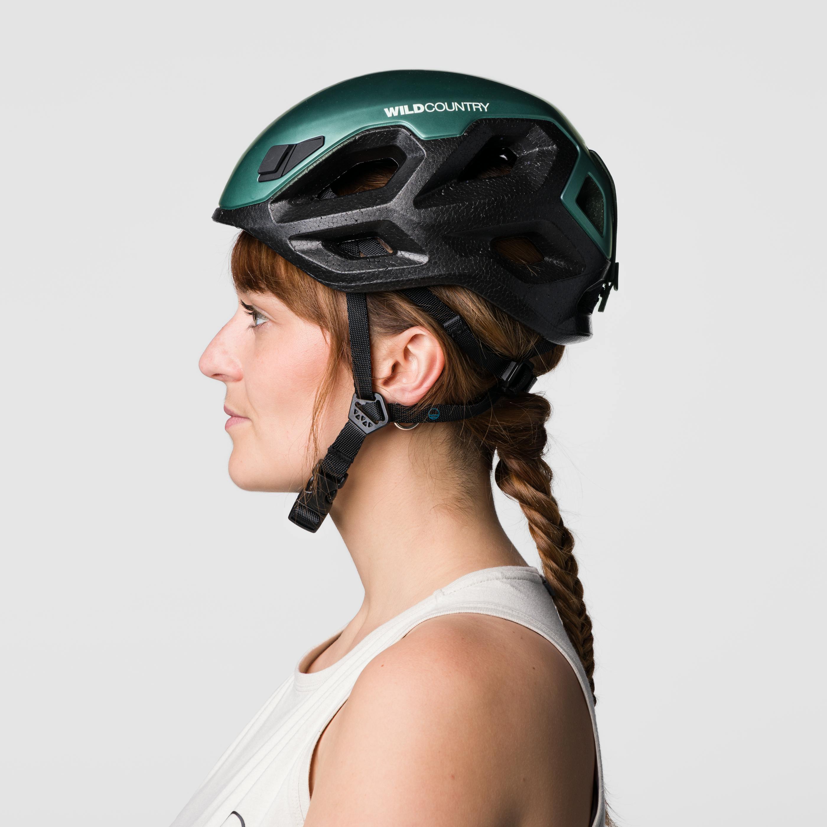 Session Helmet on_body image
