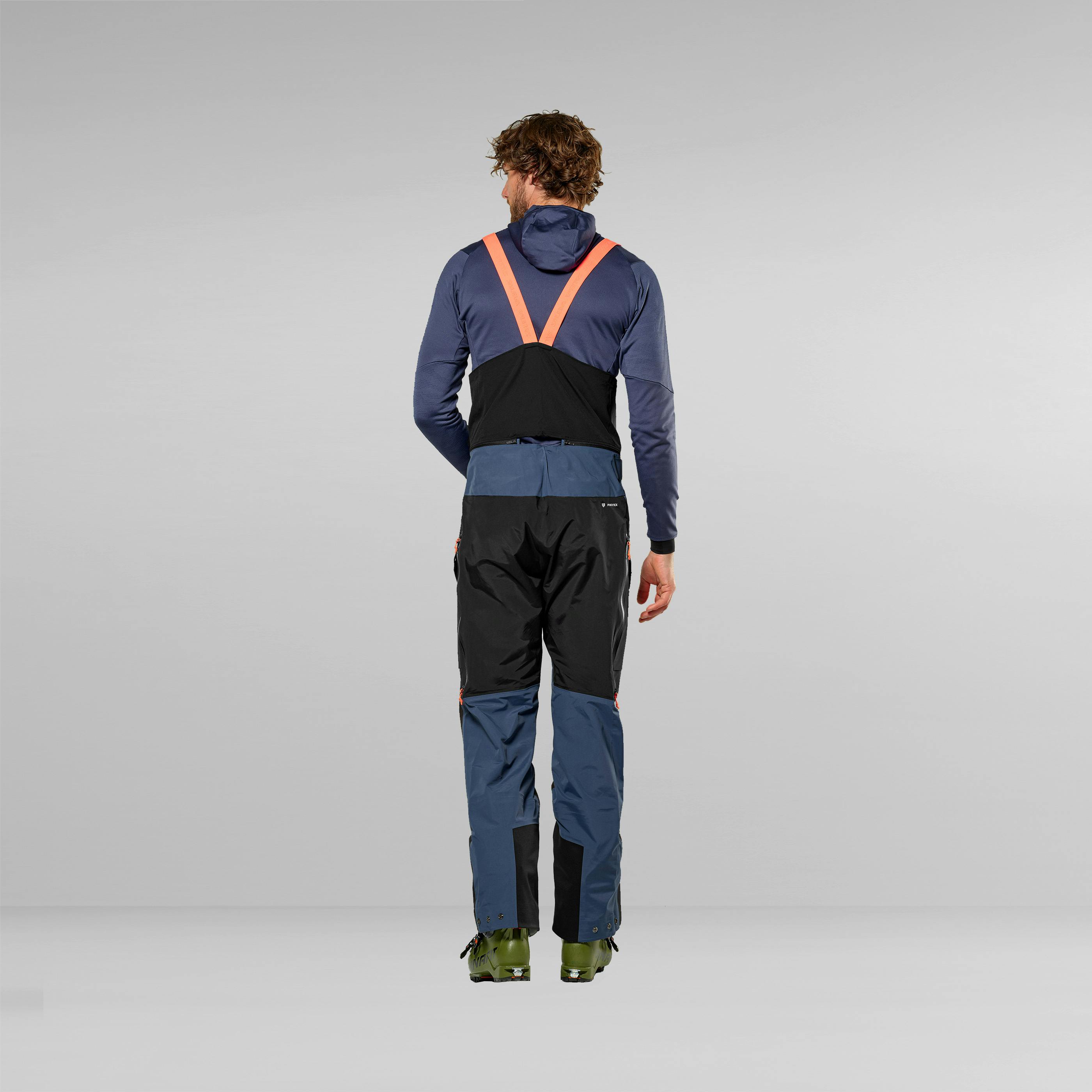 Sella Free 3 Layers Powertex Pantalone Uomo on_body image