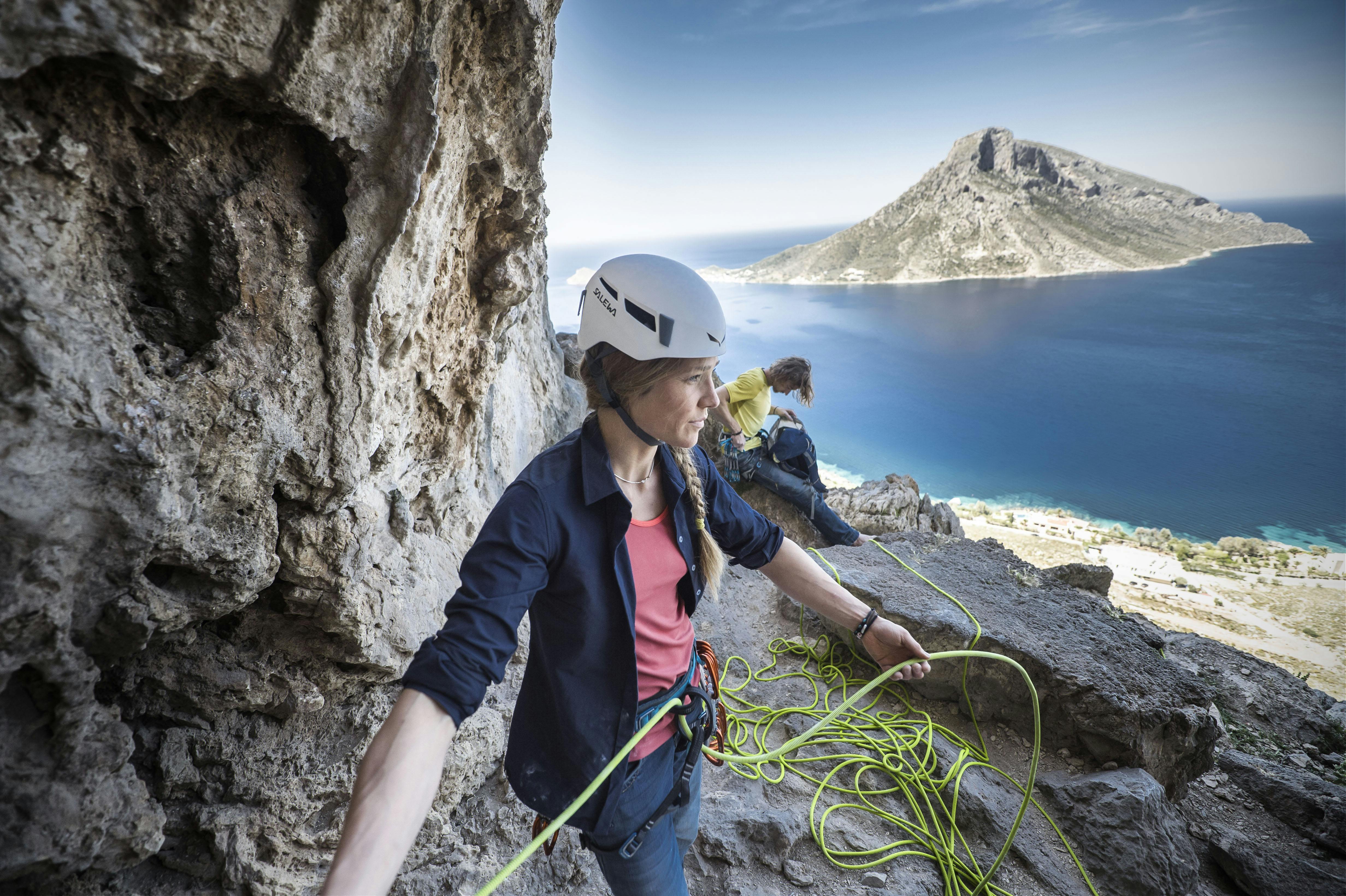 Pura Helm action_shot image