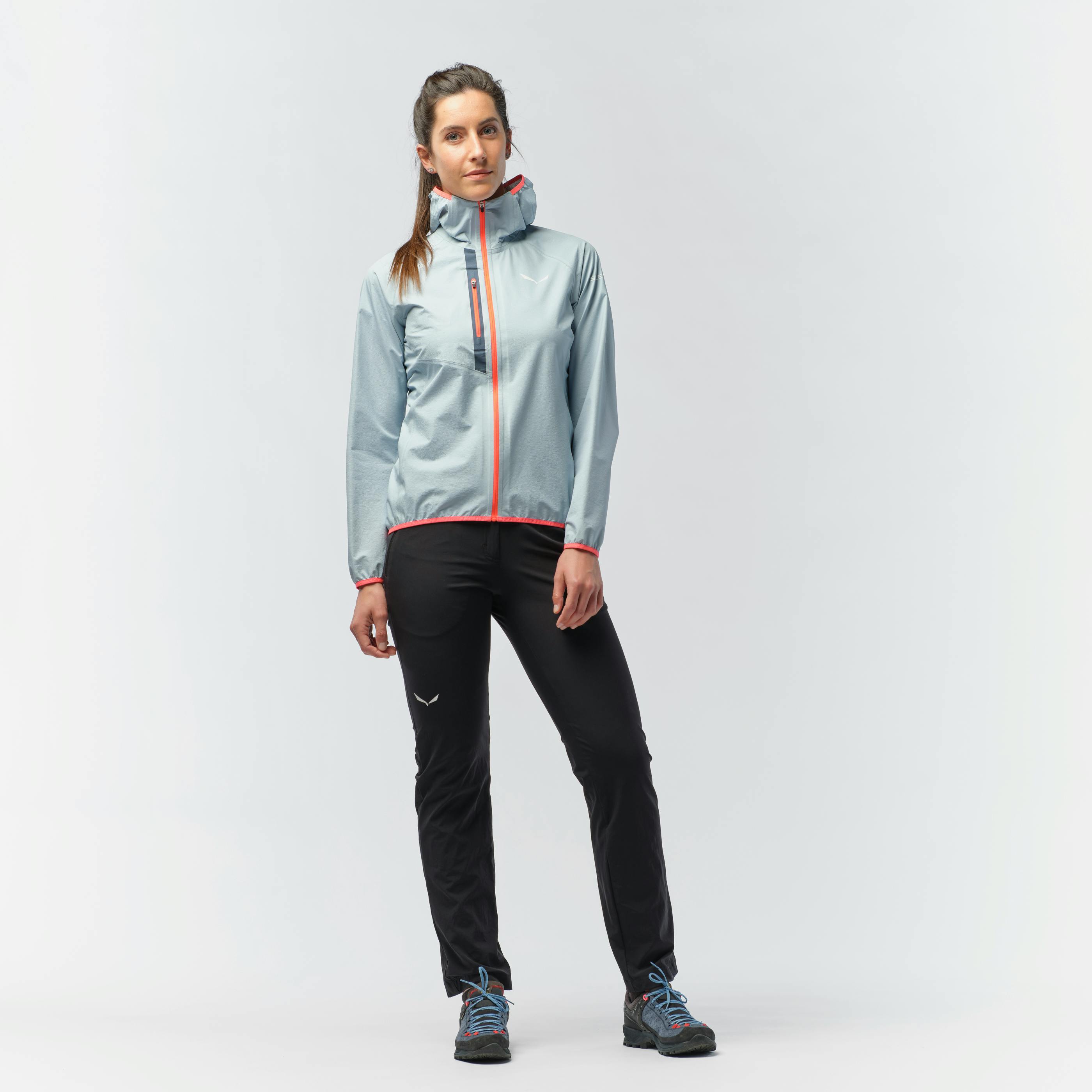 Puez Light Powertex Hardshell Women's Jacket on_body image