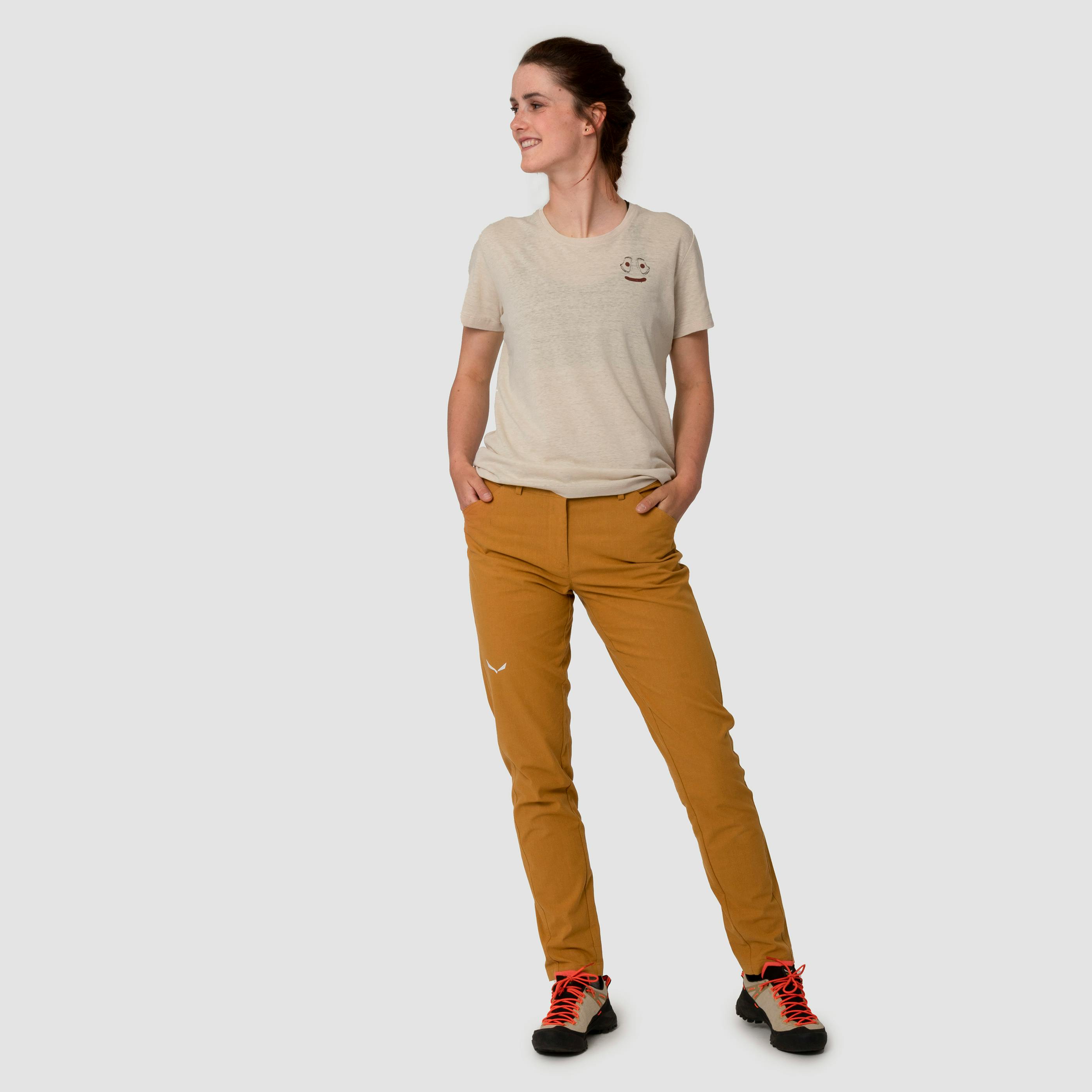 Lavaredo Hemp Pant Women on_body image