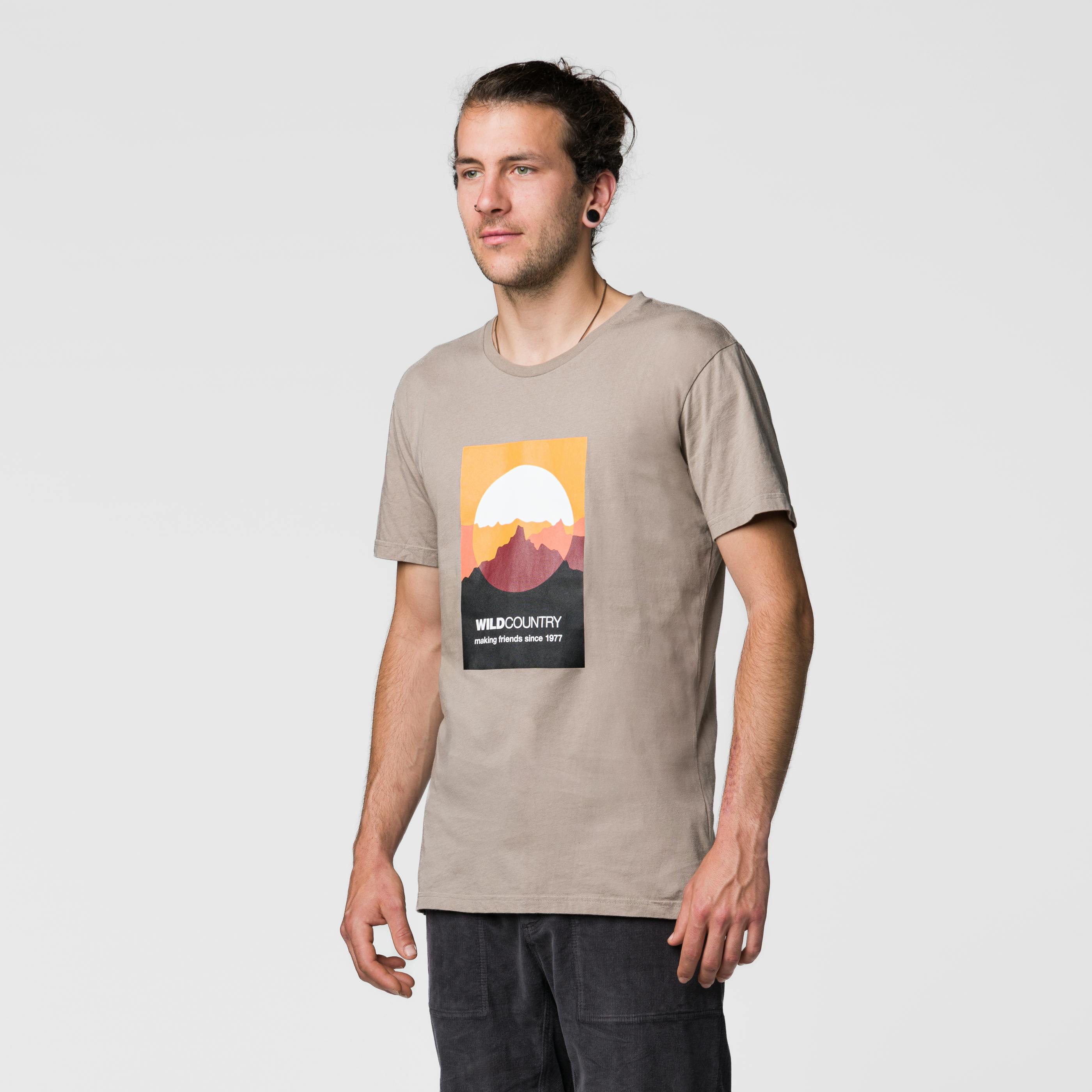 Flow T-Shirt Herren on_body image