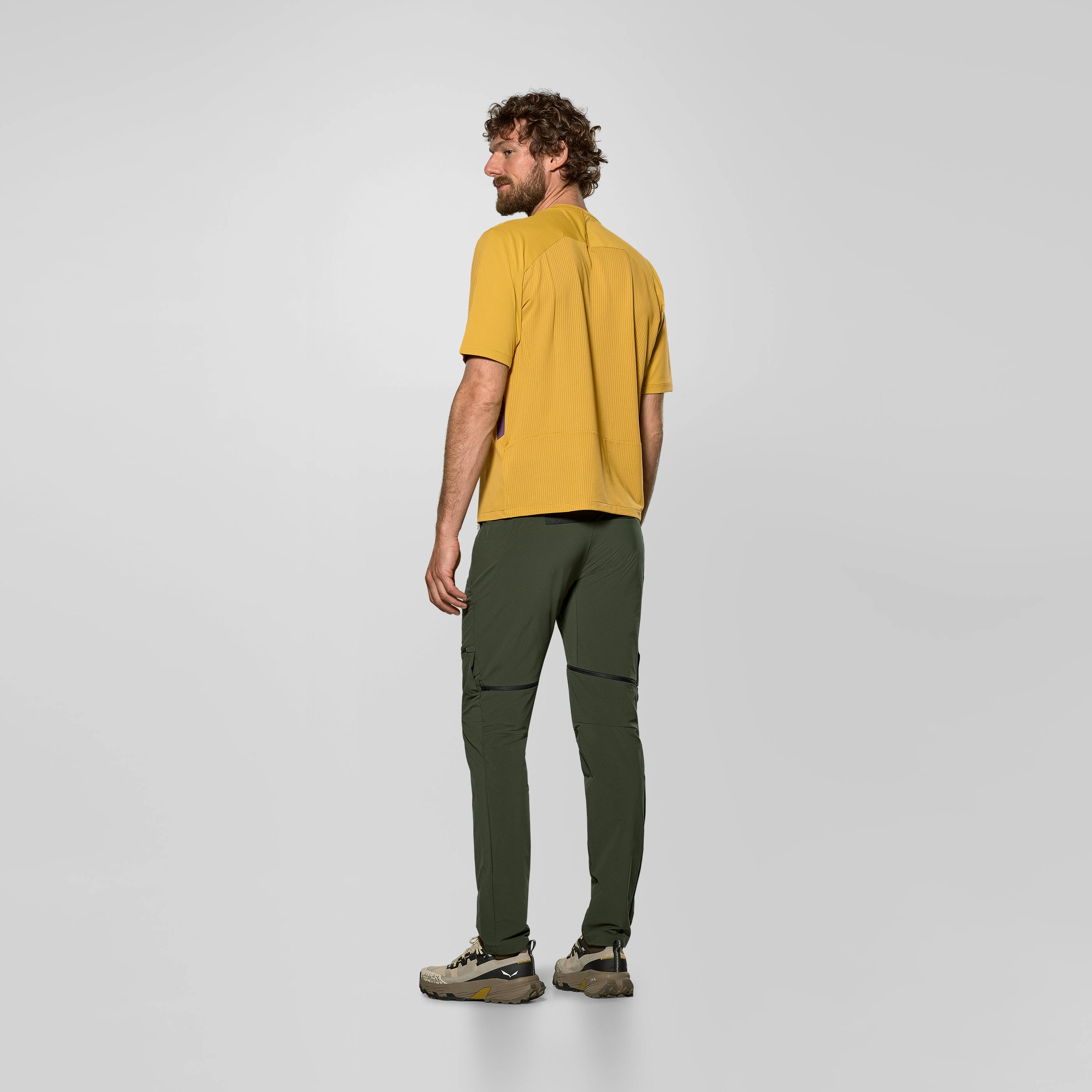 Pedroc 3 Durastretch 2 in 1 Pantalón Hombre on_body image