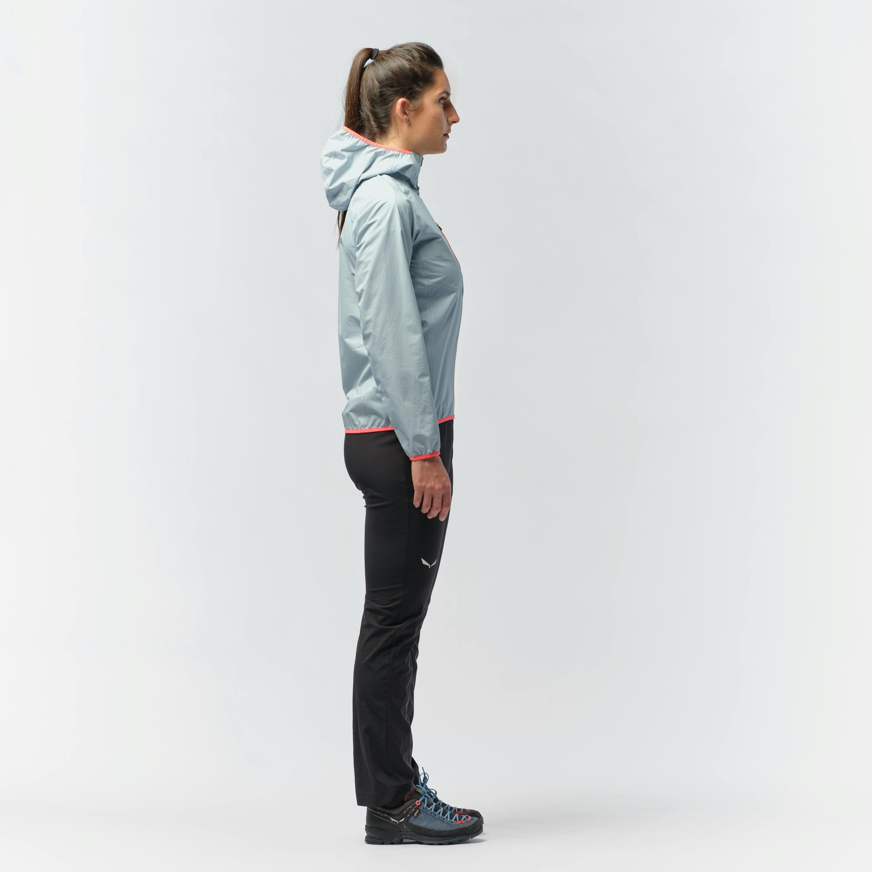 Puez Light Powertex Hardshell Women's Jacket on_body image