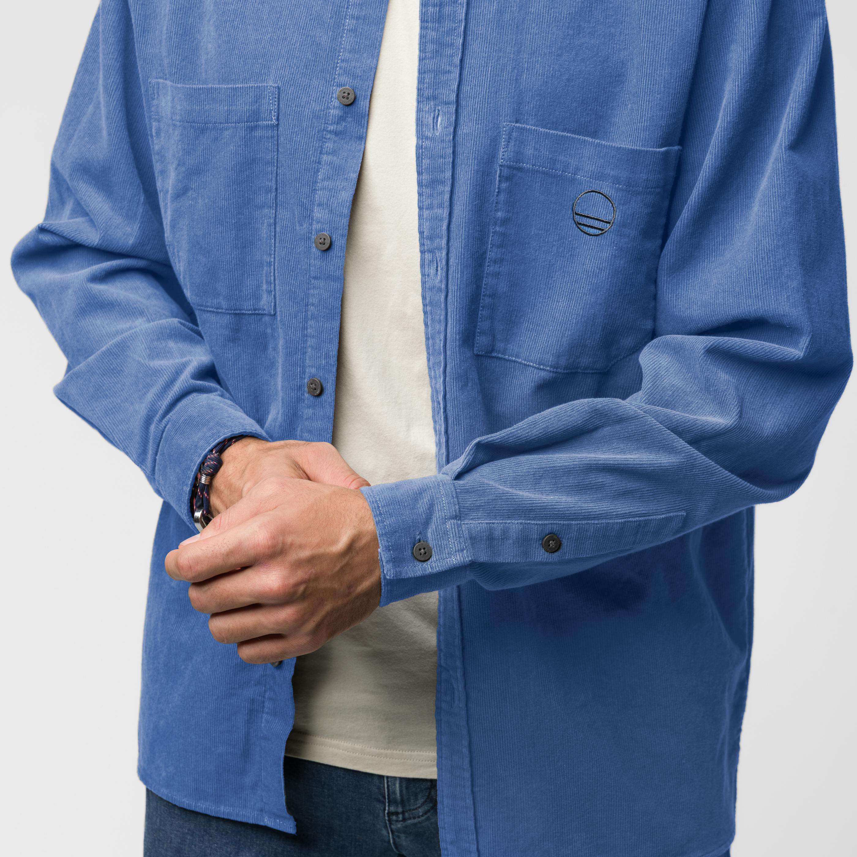 Sequence Uni Shirt on_body image