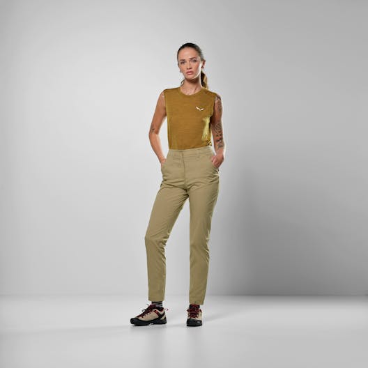 Fanes Pantalon Light Femme on_body image