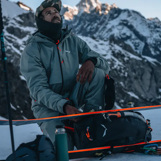 Sella 26L Rucksack action_shot image