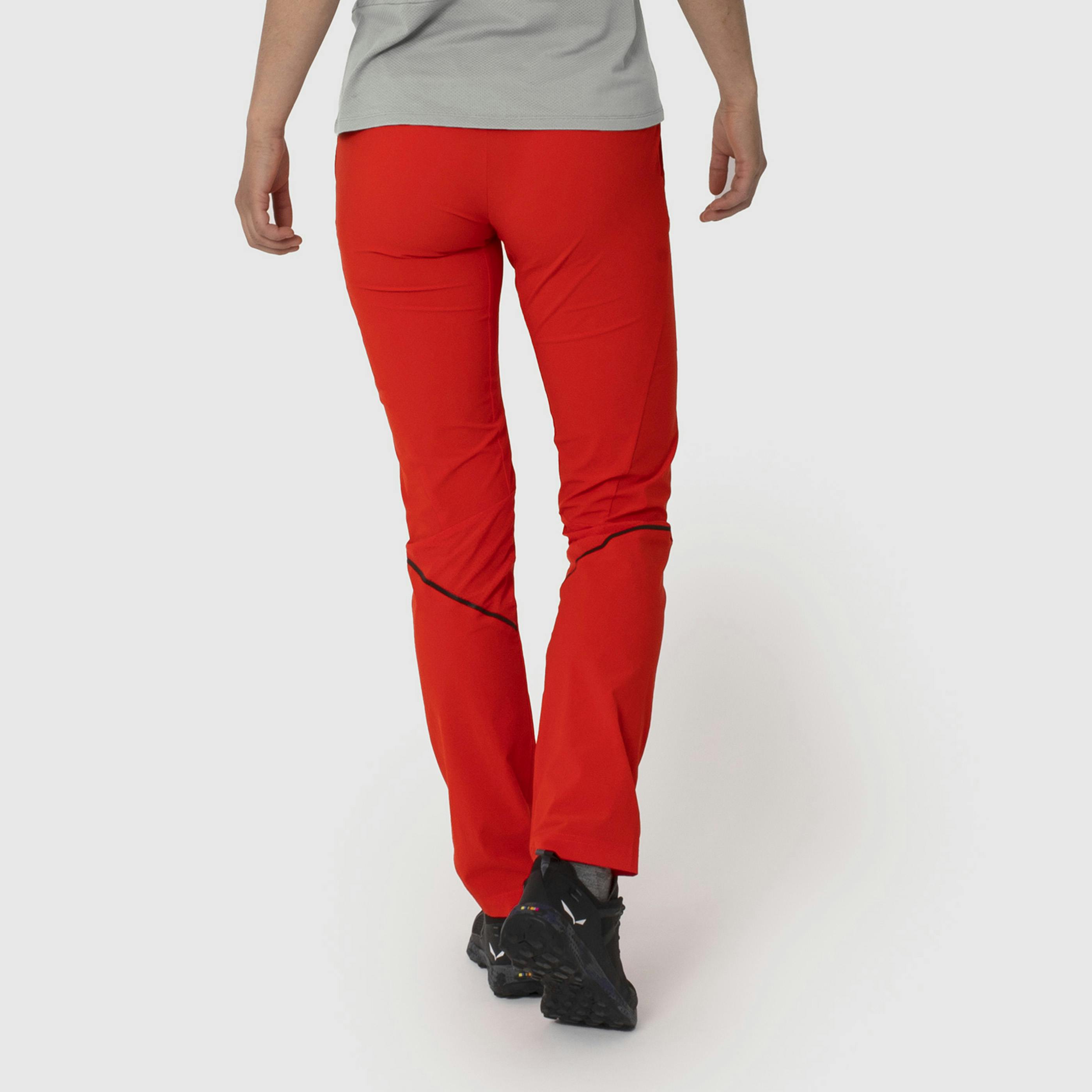 Pedroc 2 Durastretch Pantalón Light Mujer  on_body image