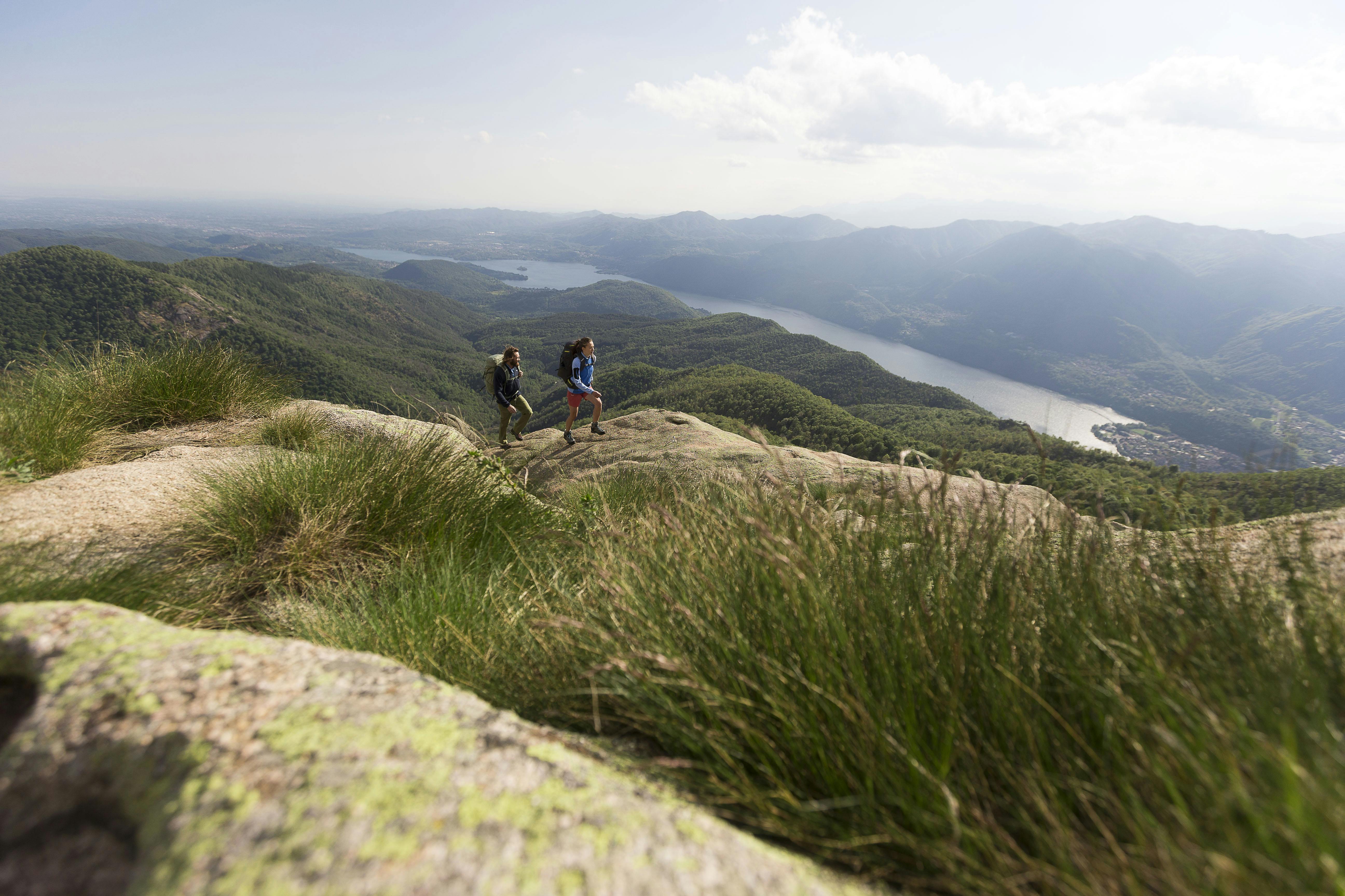Mountain Trainer Mid GORE-TEX® Men's Shoes action_shot image