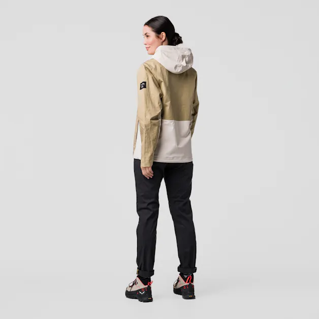 Fanes Hemp Powertex 3 Layers Softshell Giacca Donna on_body image