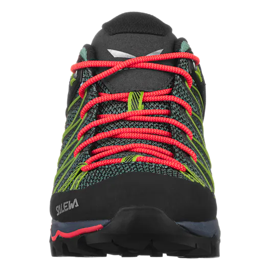 Mountain Trainer Lite GORE-TEX® Women's Shoes perspective_view image