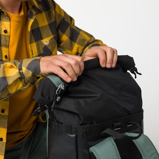 Crag Hauler 25 Backpack perspective_view image