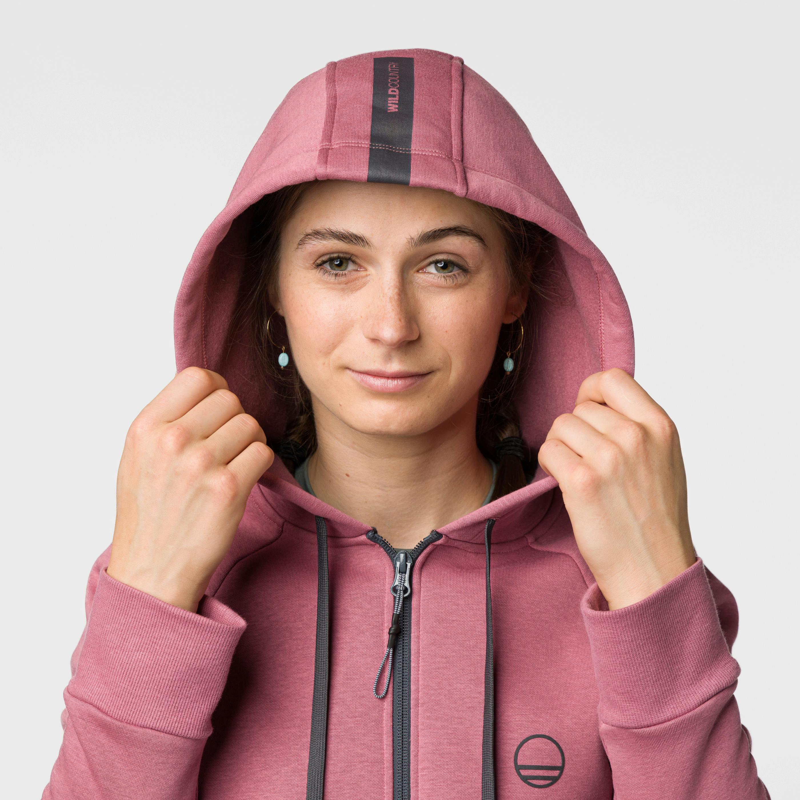 Flow 3 Hoody Woman on_body image