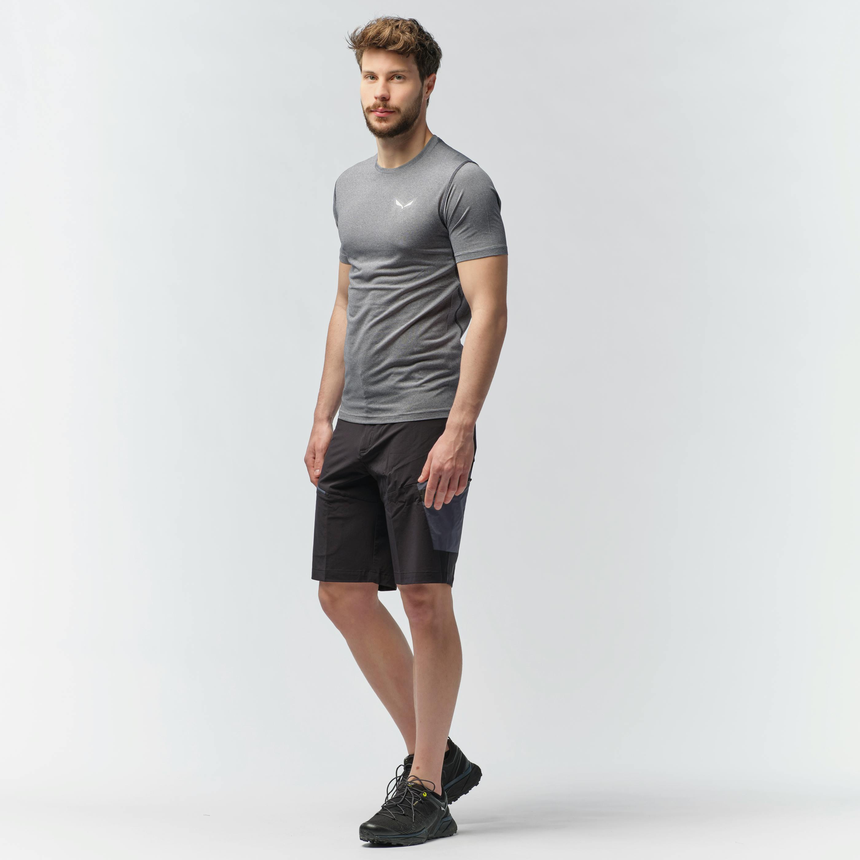 Pedroc Cargo 2 Durastretch Herren Shorts on_body image
