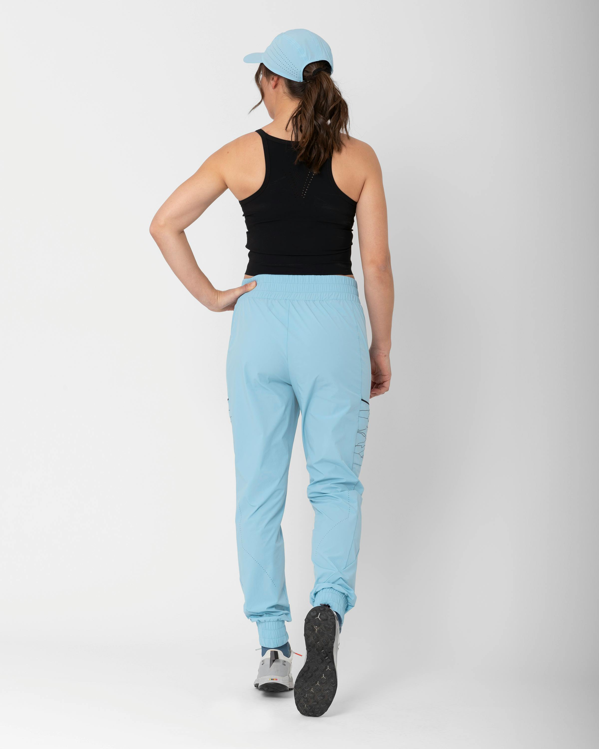 Federica Hose  perspective_view image